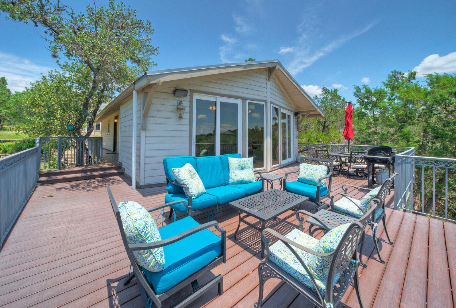 8005 Sharon Rd, Volente, TX 78641