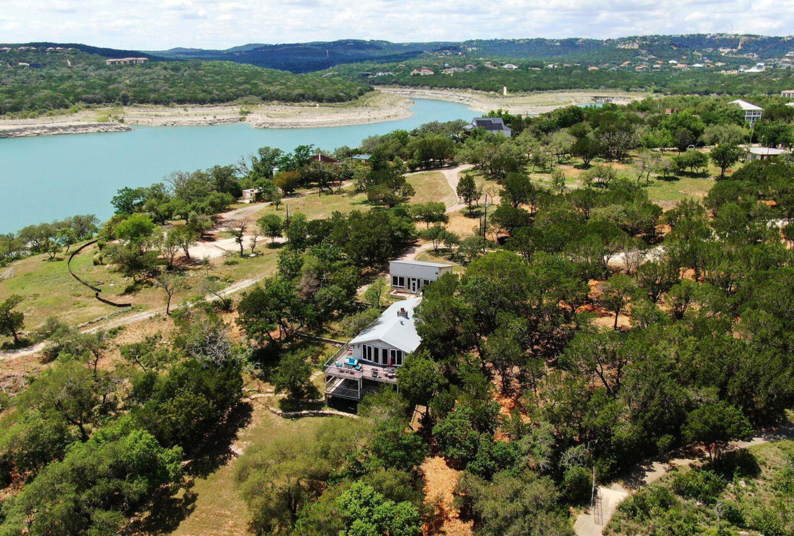 8005 Sharon Rd, Volente, TX 78641