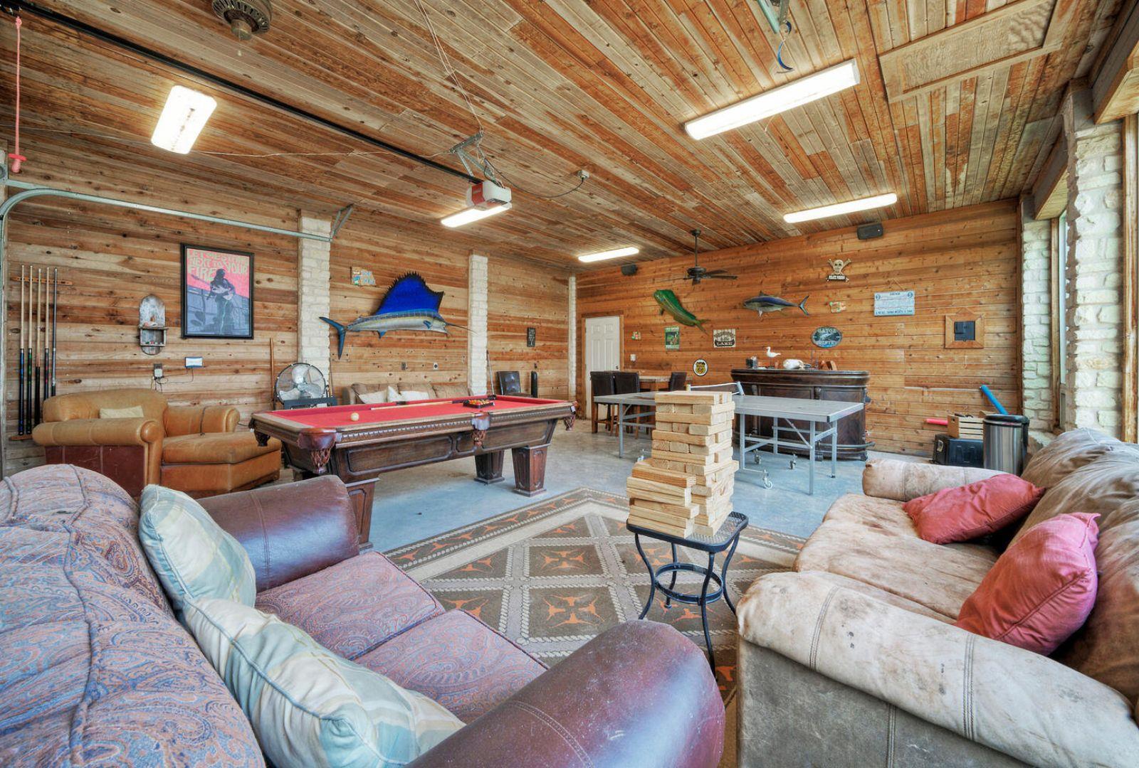 8005 Sharon Rd, Volente, TX 78641