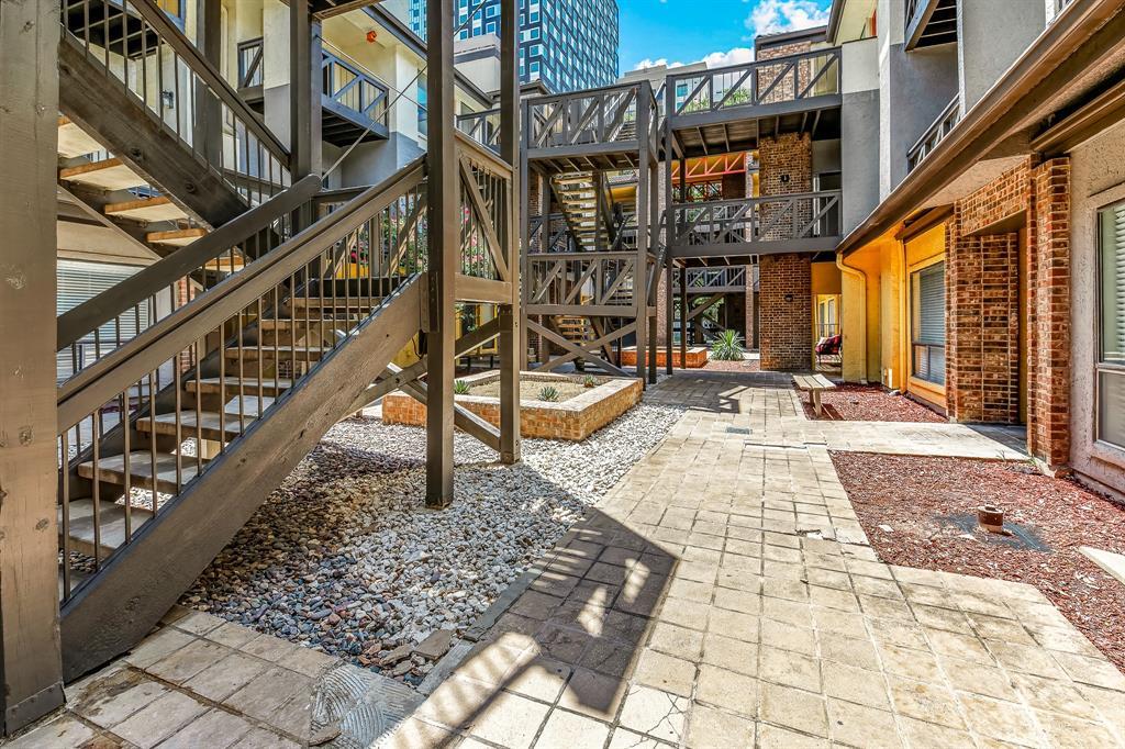 806 W 24th St # 214, Austin, TX 78705