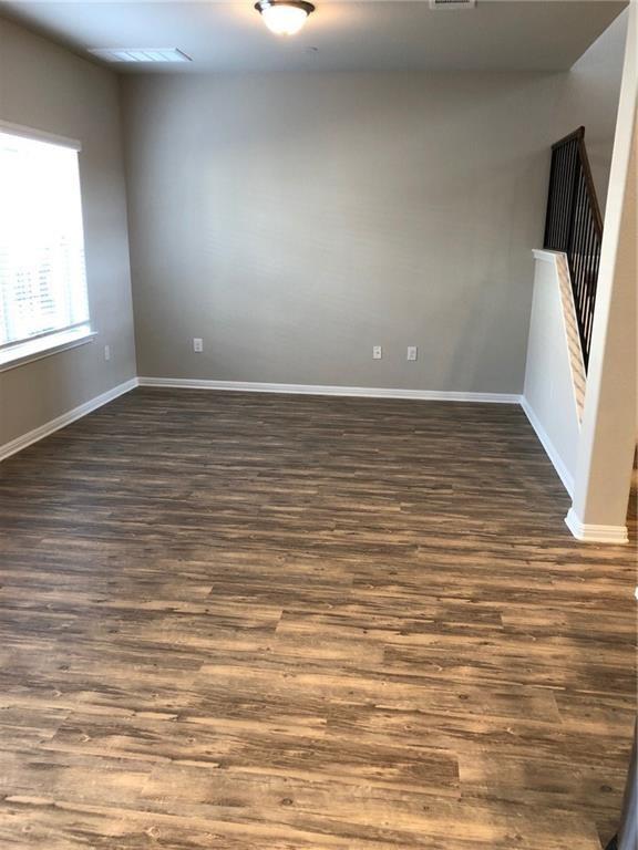 516 E Slaughter Ln # 602, Austin, TX 78744