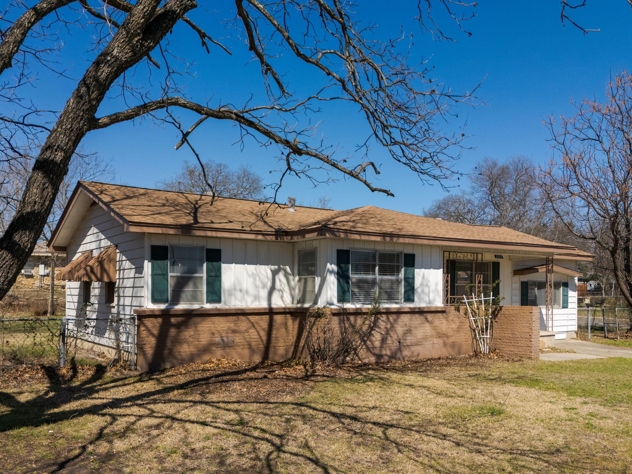 302 East St, Copperas Cove, TX 76522