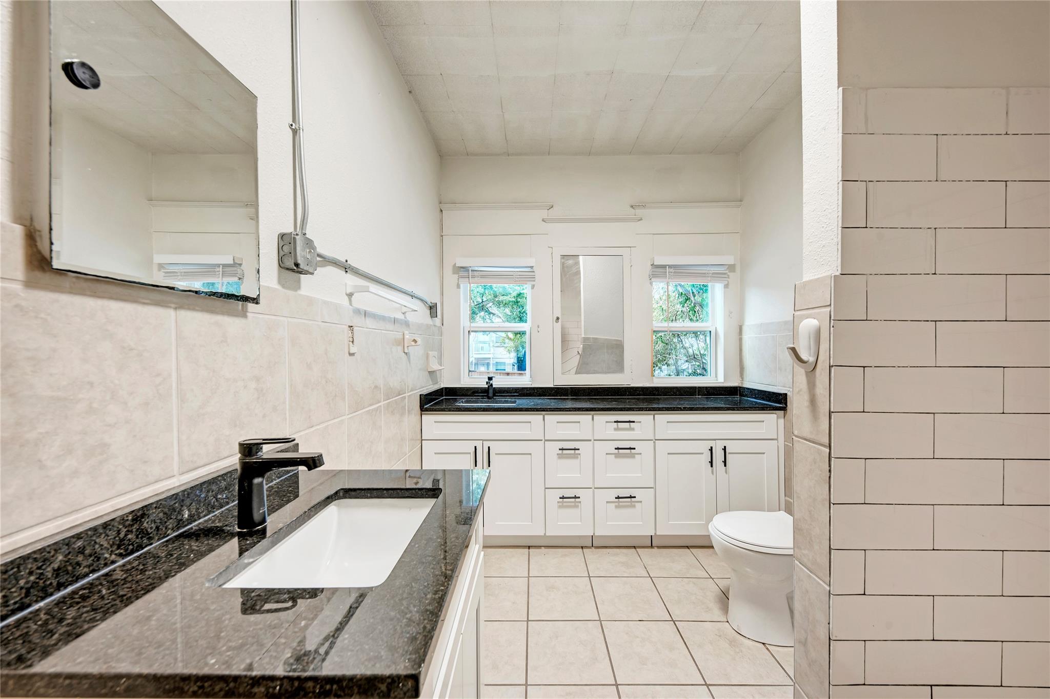 1111 W 22 1/2 #A St, Austin, TX 78705