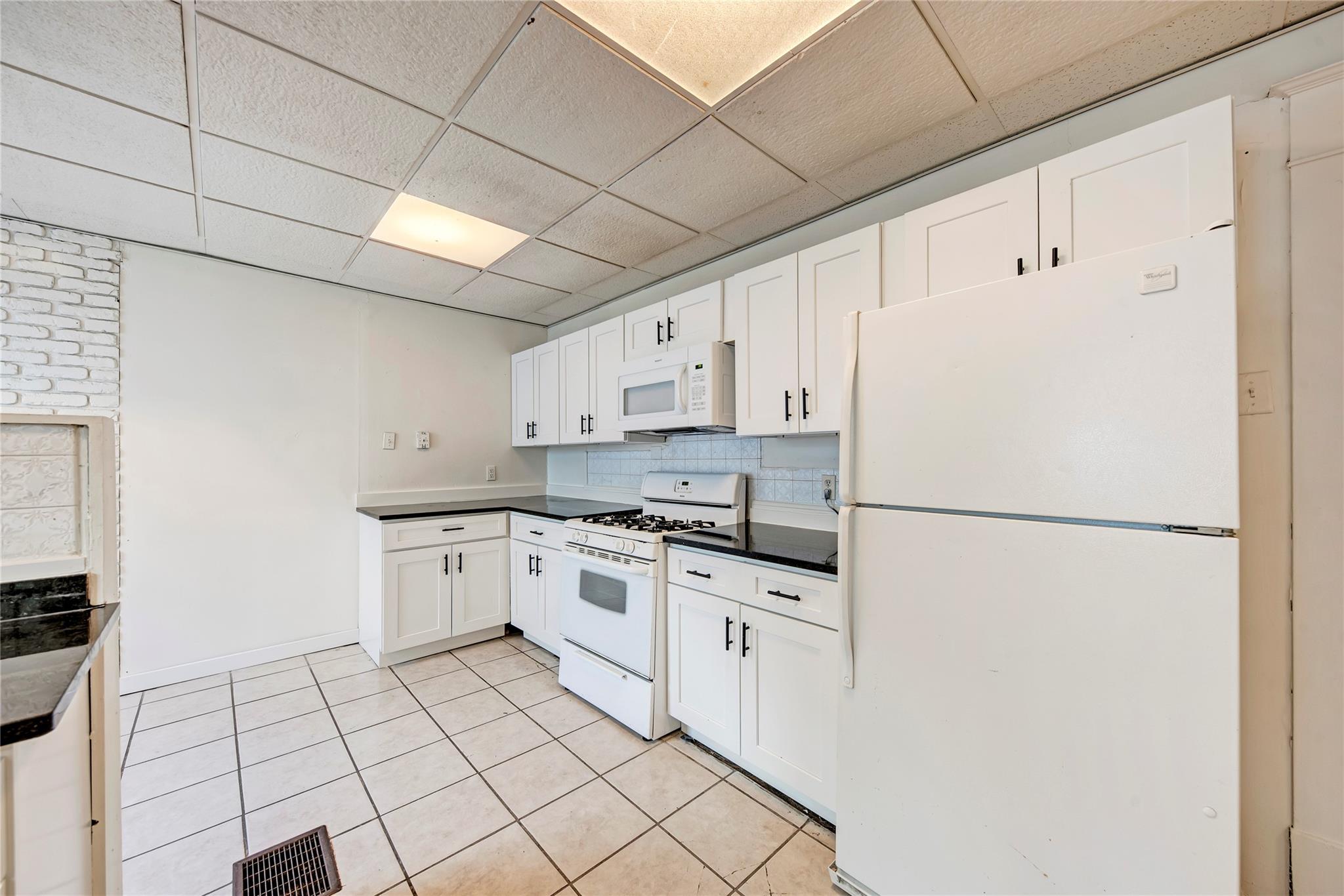 1111 W 22 1/2 #A St, Austin, TX 78705