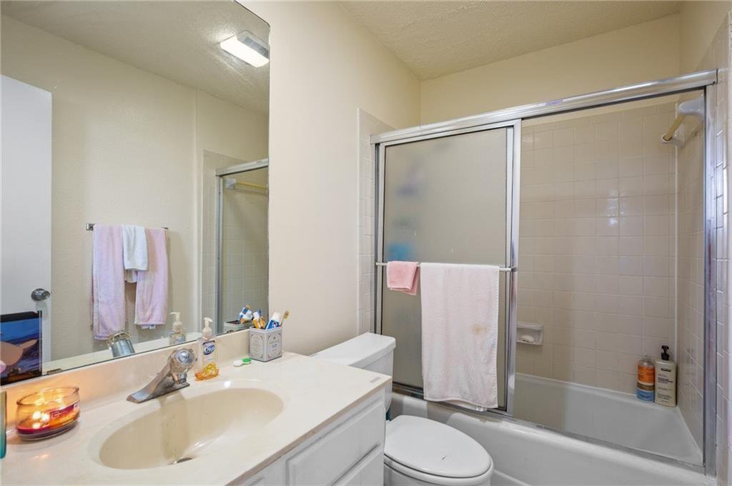 2409 Leon St # 101, Austin, TX 78705