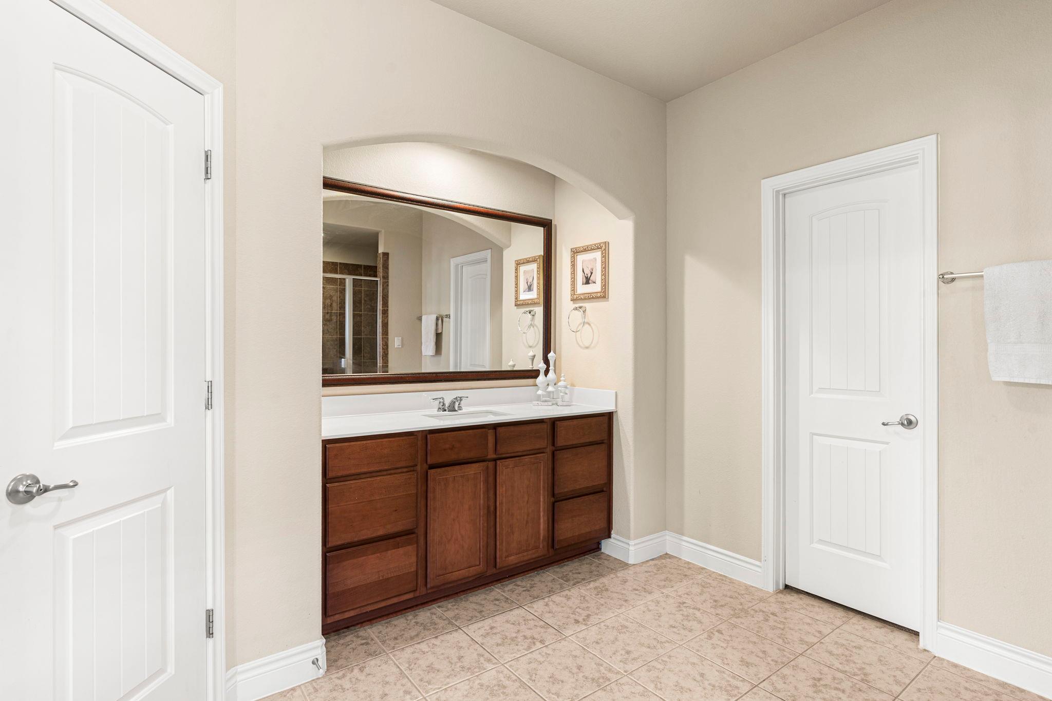 294 Summer Pointe Dr, Buda, TX 78610