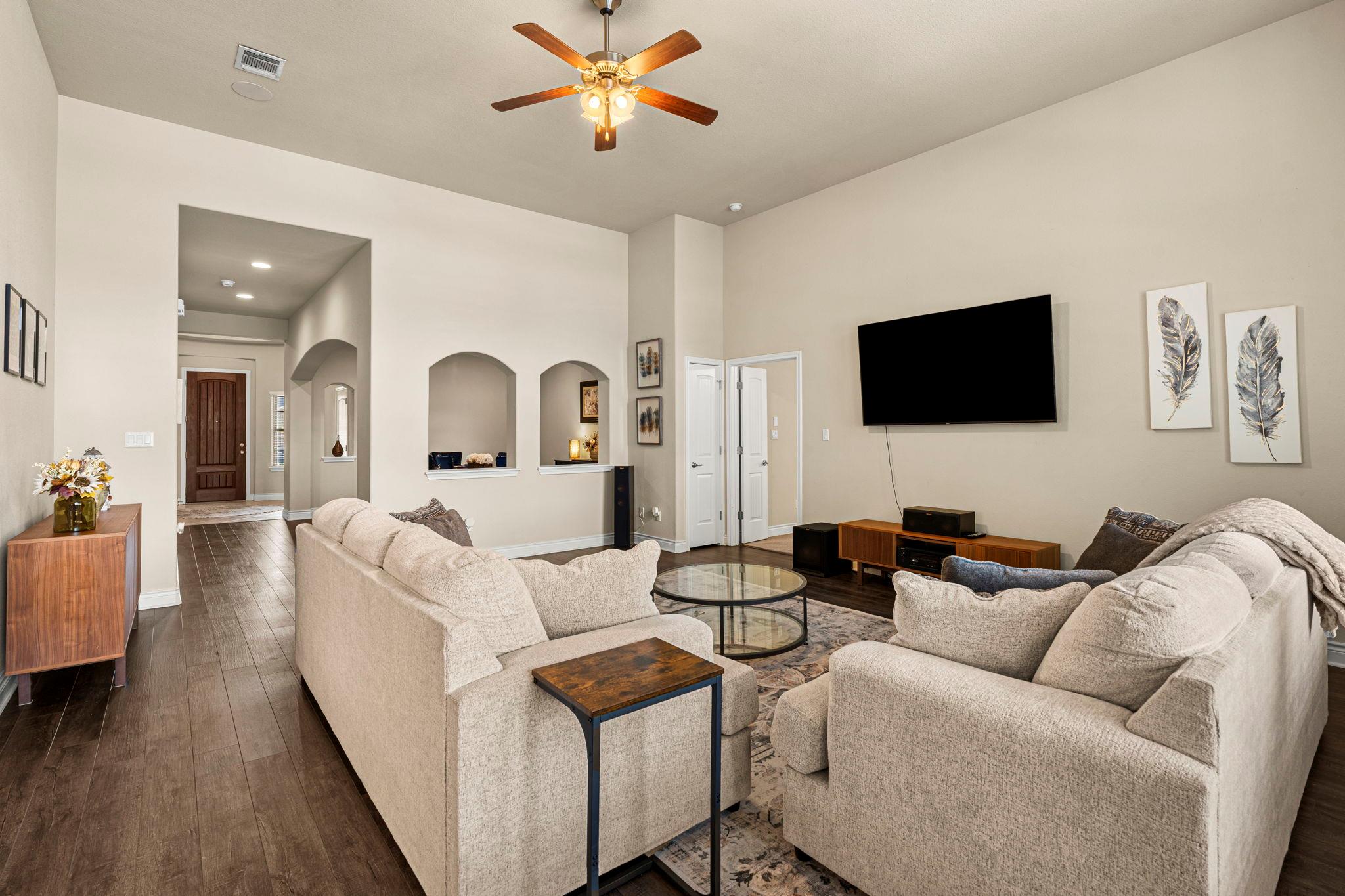 294 Summer Pointe Dr, Buda, TX 78610