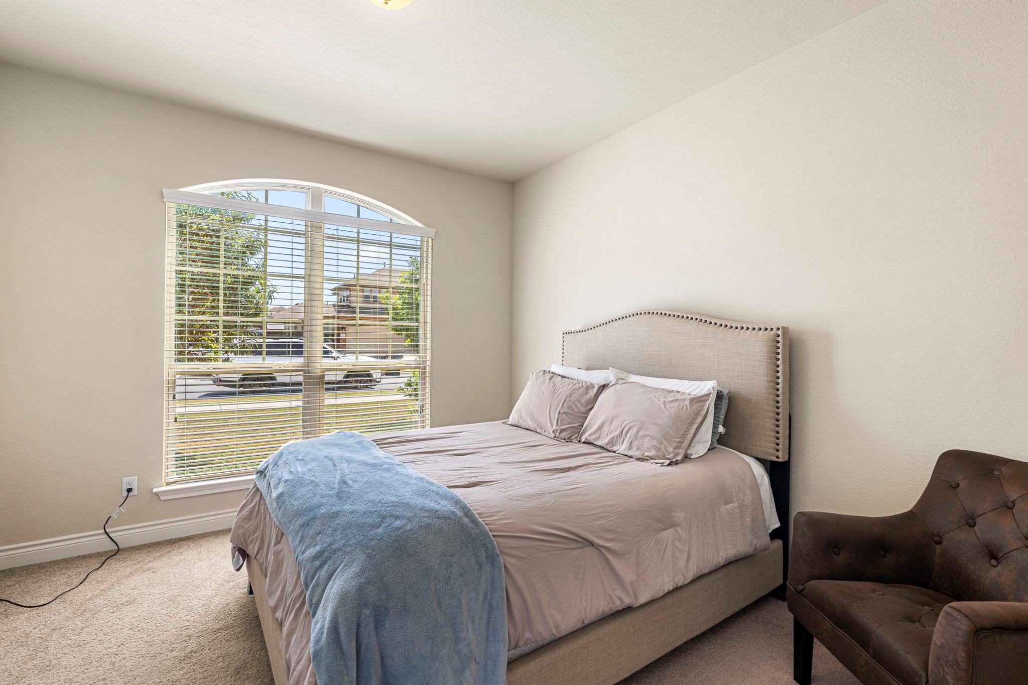 294 Summer Pointe Dr, Buda, TX 78610