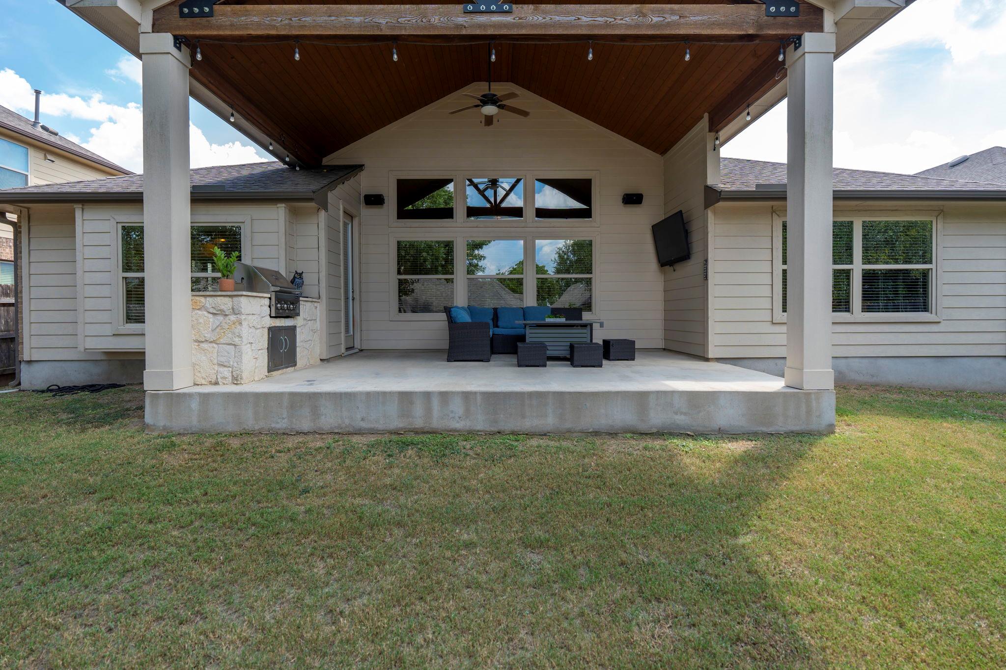 294 Summer Pointe Dr, Buda, TX 78610