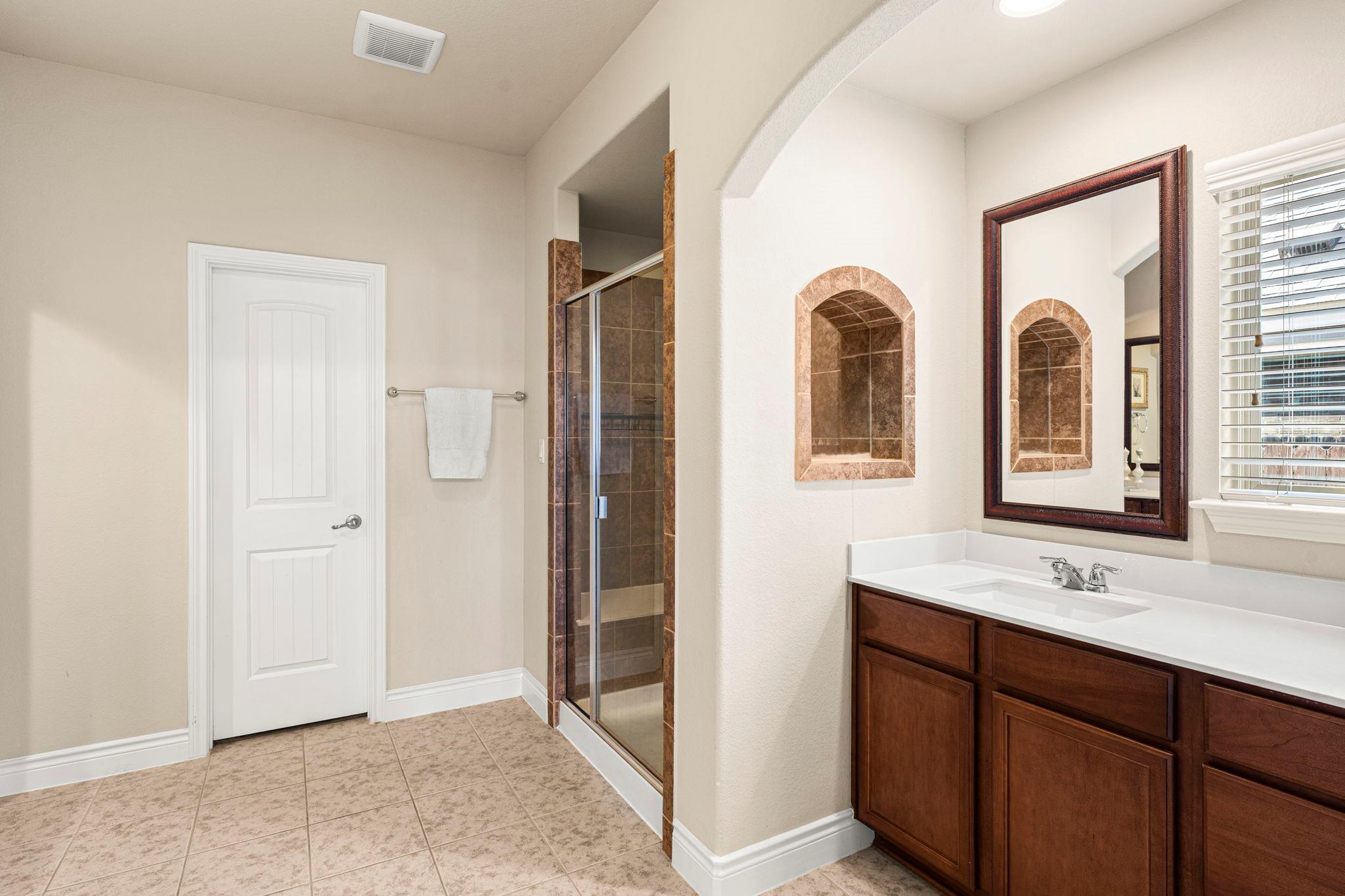 294 Summer Pointe Dr, Buda, TX 78610