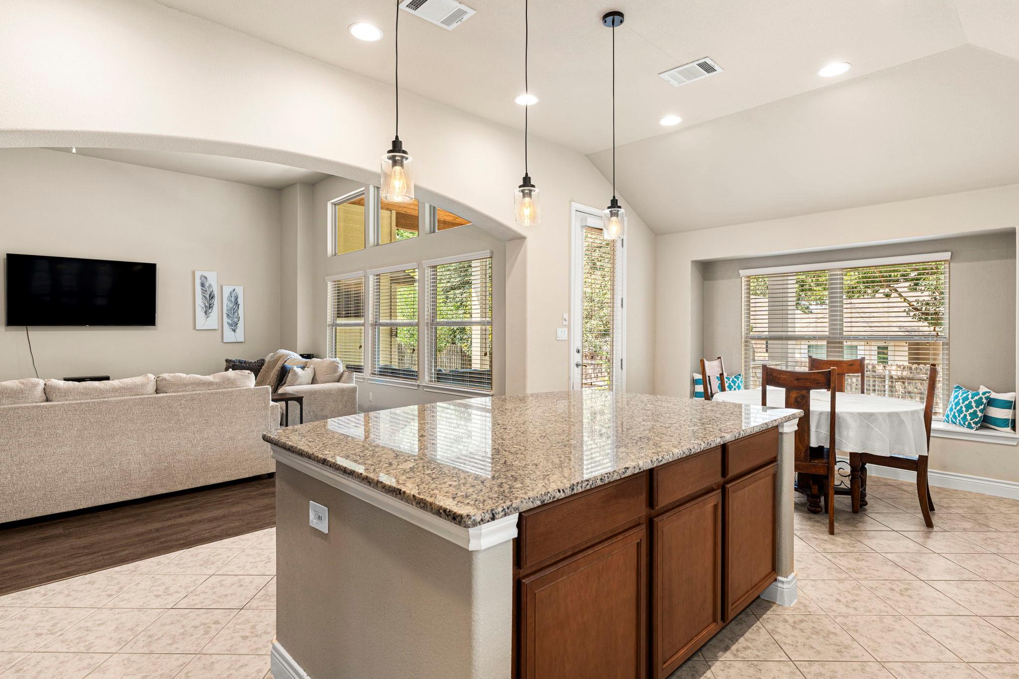 294 Summer Pointe Dr, Buda, TX 78610