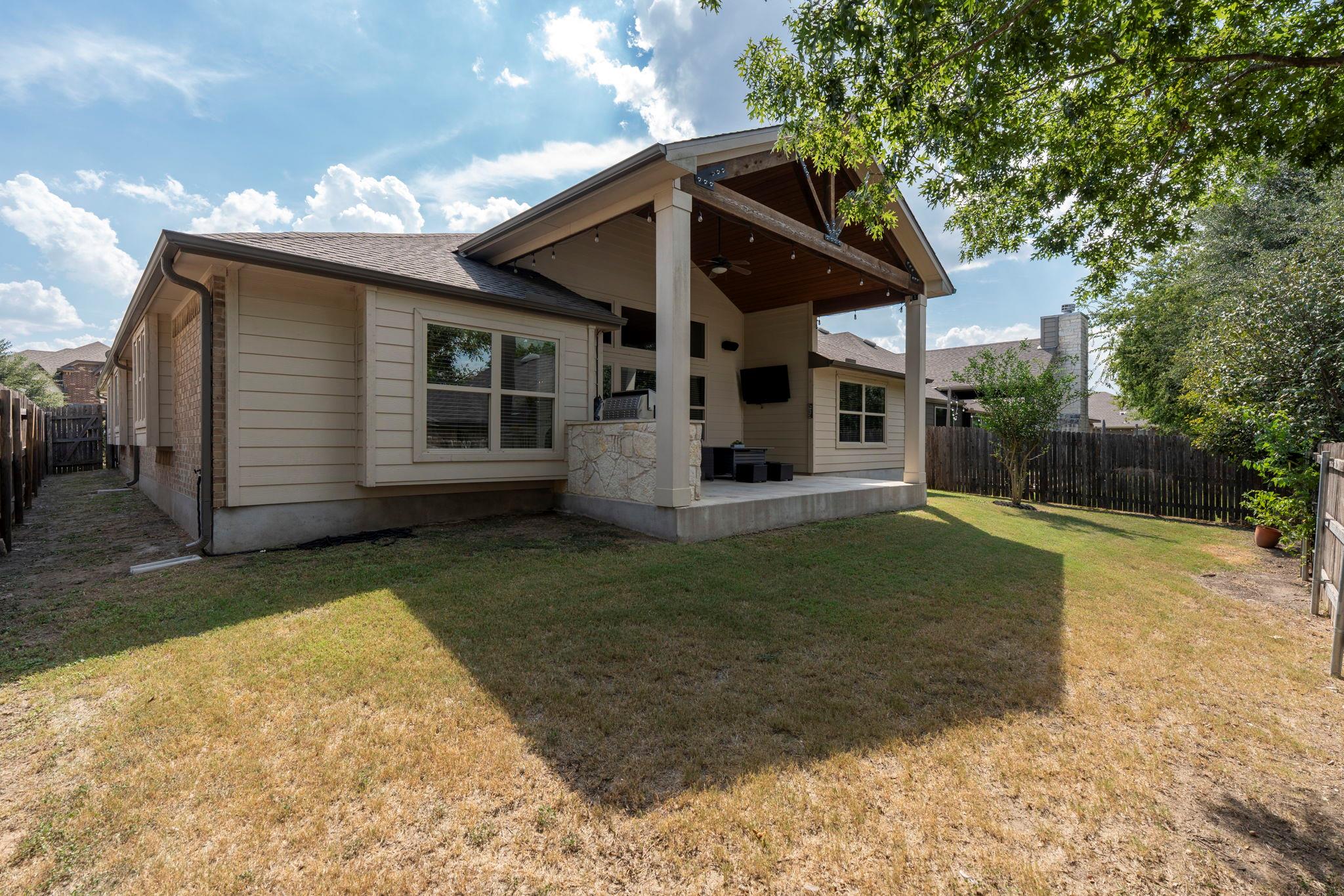 294 Summer Pointe Dr, Buda, TX 78610