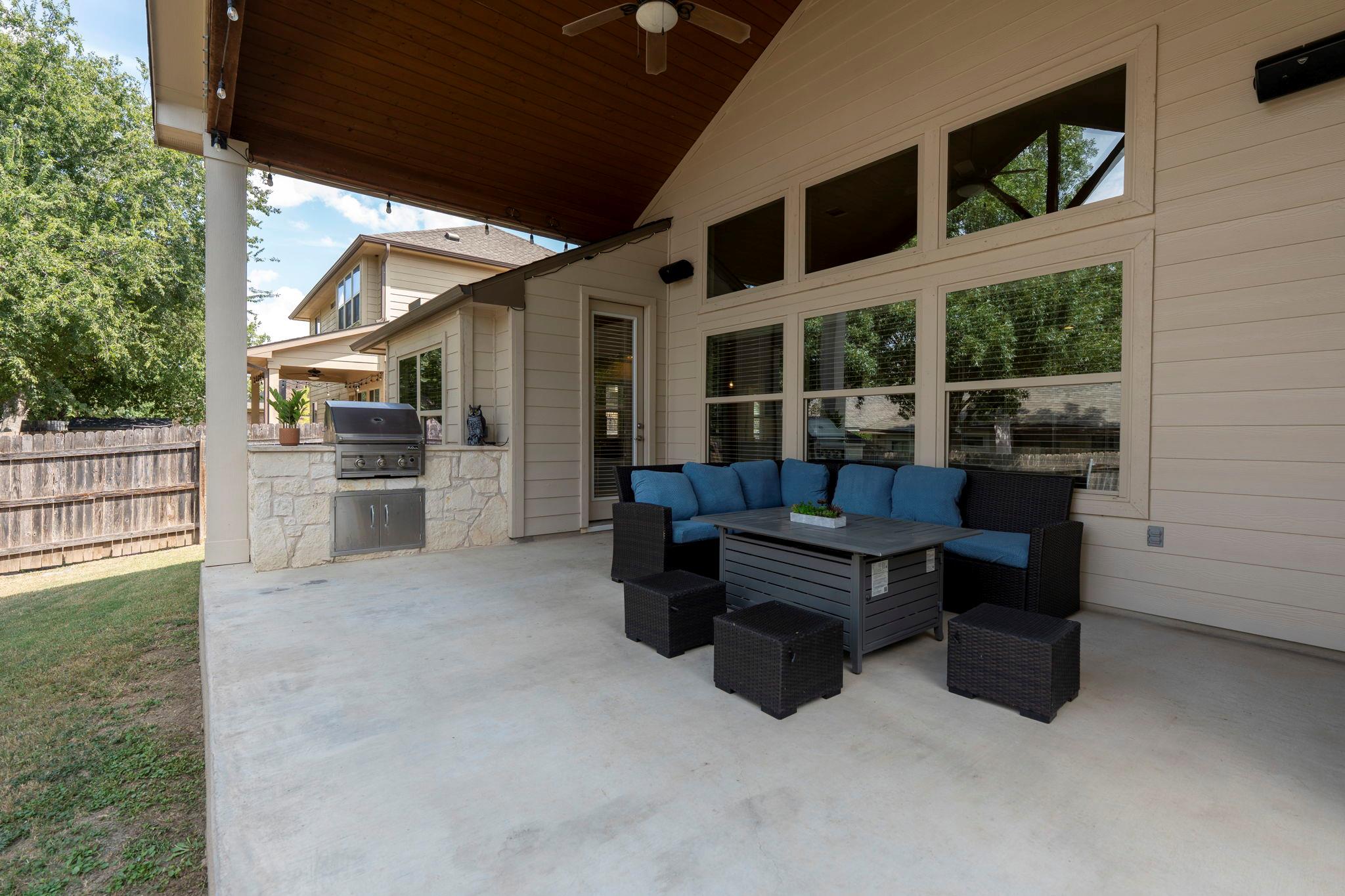 294 Summer Pointe Dr, Buda, TX 78610