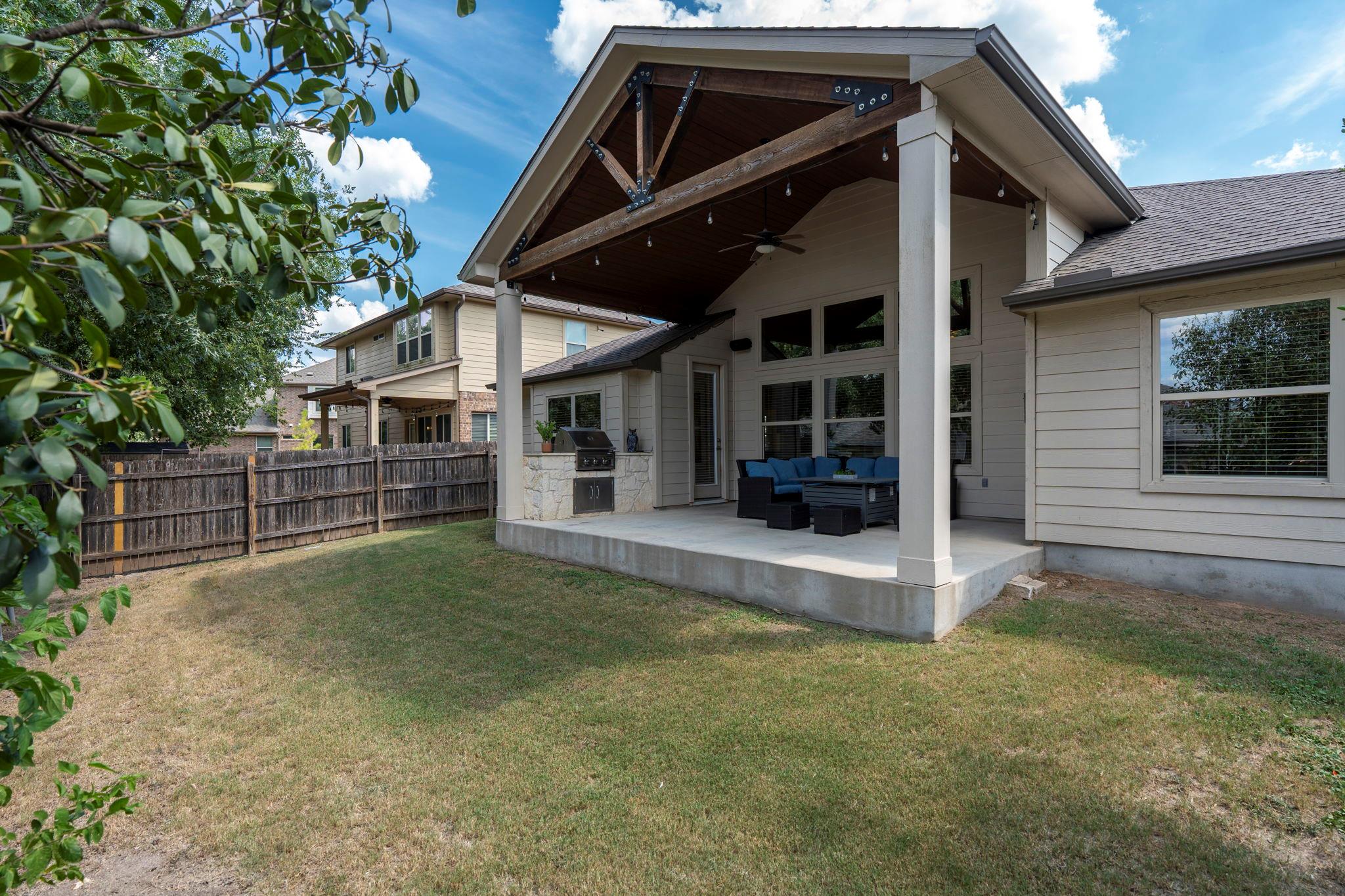 294 Summer Pointe Dr, Buda, TX 78610