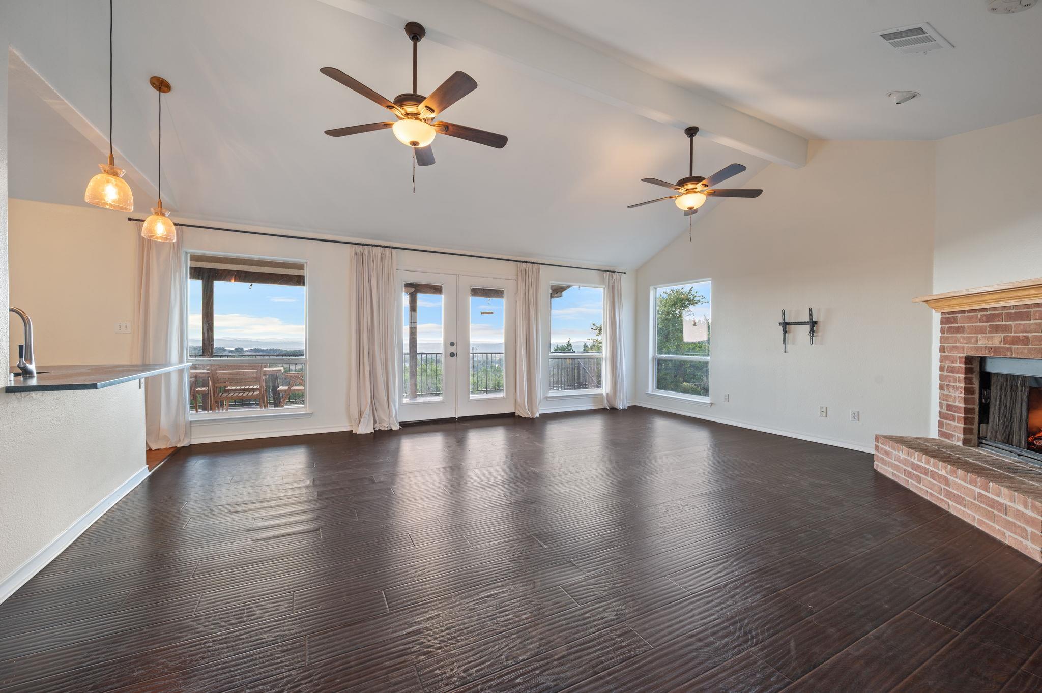 5102 Sundown St, Lago Vista, TX 78645