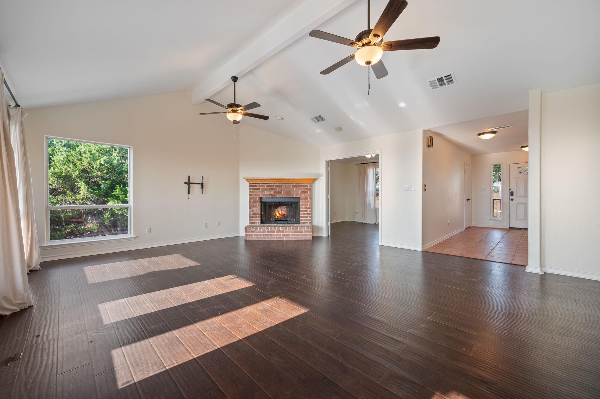 5102 Sundown St, Lago Vista, TX 78645