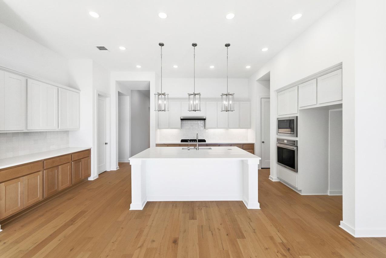 122 Stock Pond Trl, Kyle, TX 78640