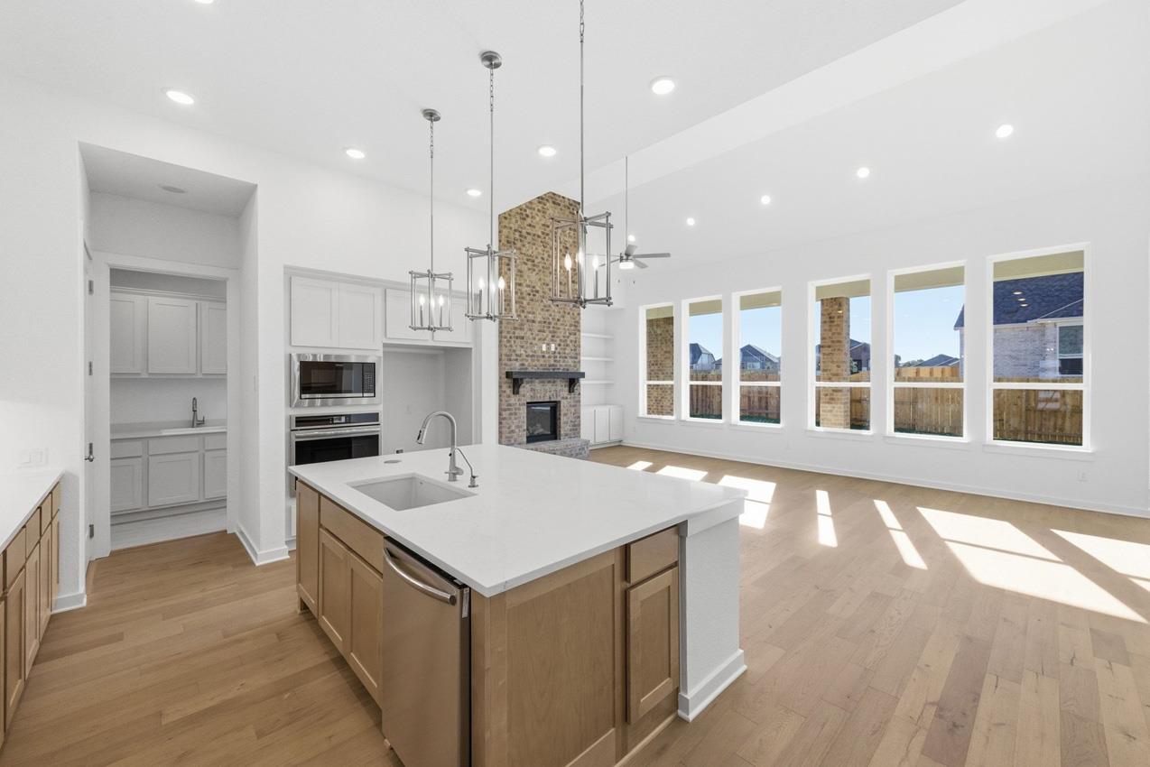 122 Stock Pond Trl, Kyle, TX 78640