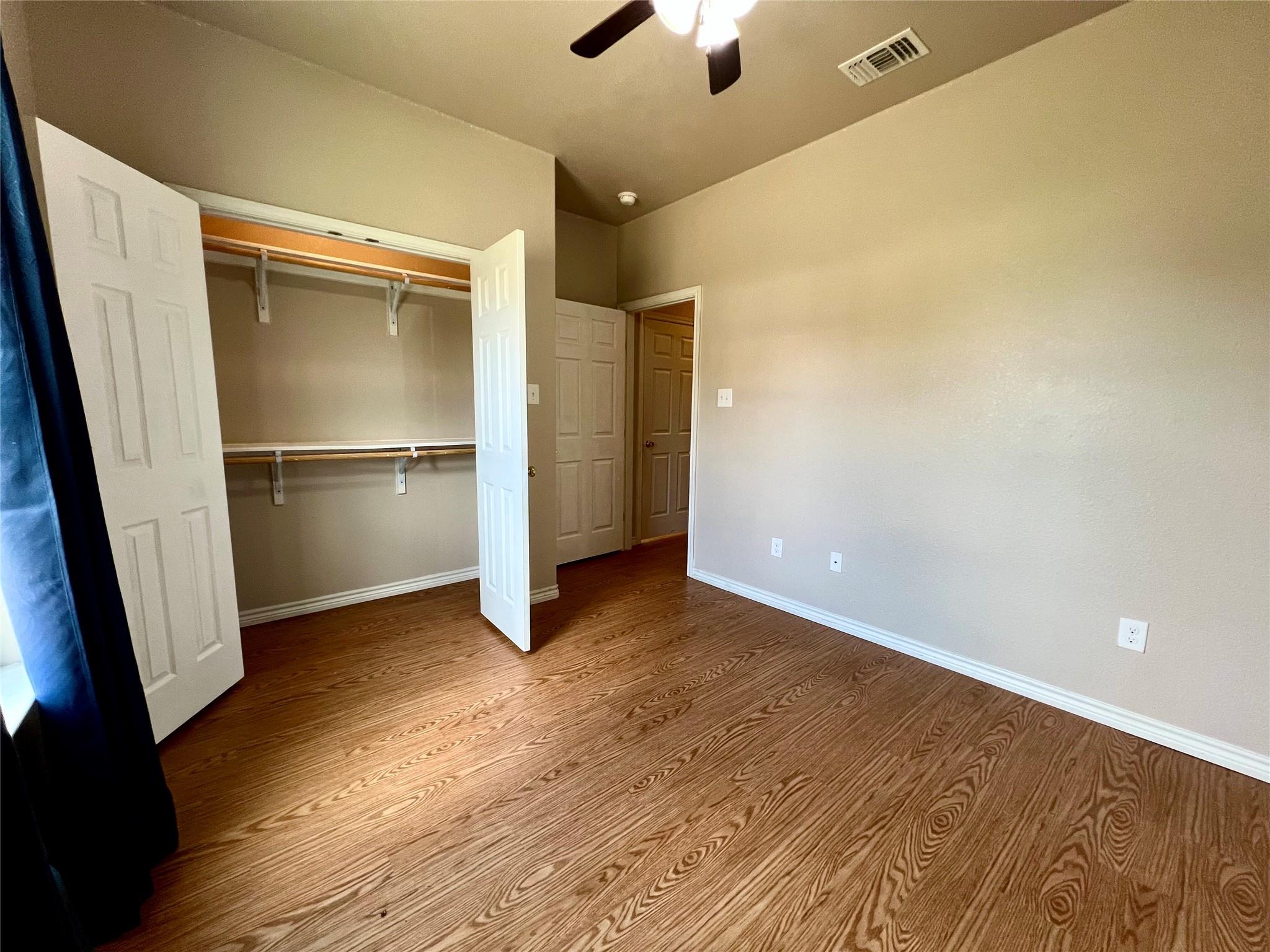 1295 Harper Trl, Lockhart, TX 78644