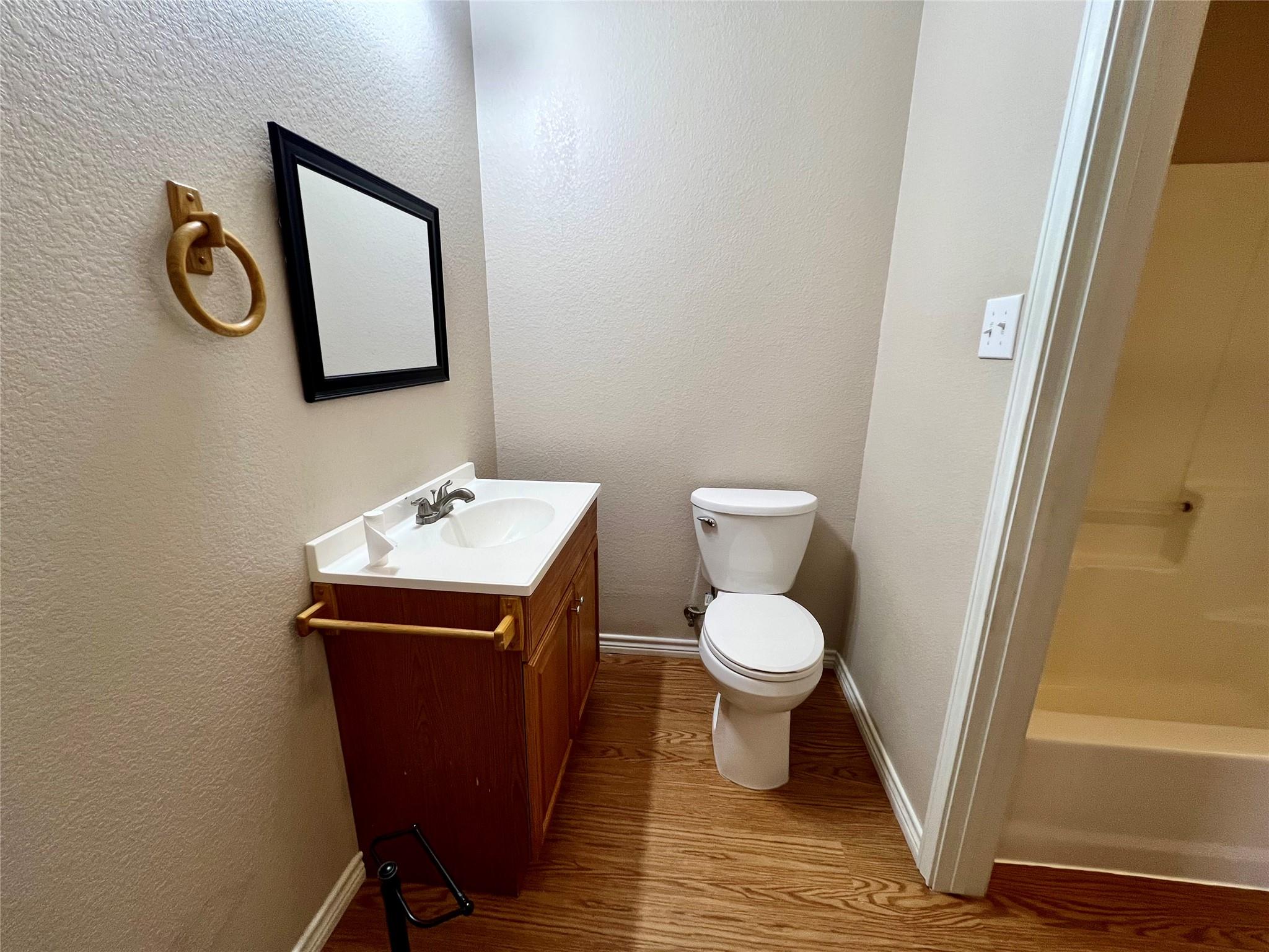 1295 Harper Trl, Lockhart, TX 78644