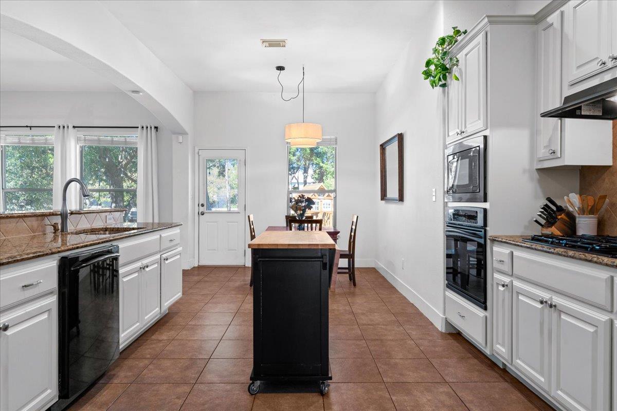 7200 Moon Rock Rd, Austin, TX 78739