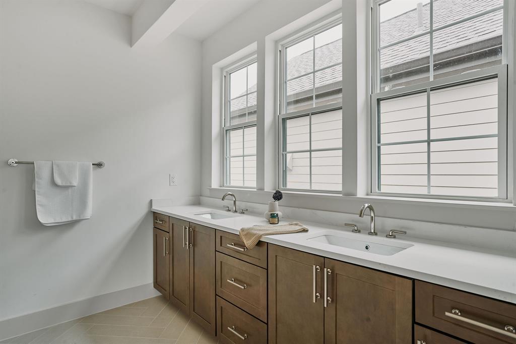 2209 Woodland Ave # 602, Austin, TX 78741