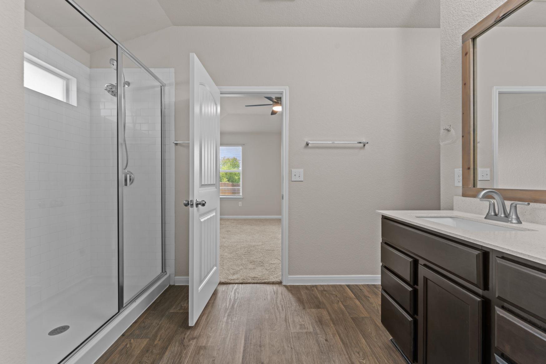 109 Rochester Ln, Hutto, TX 78634