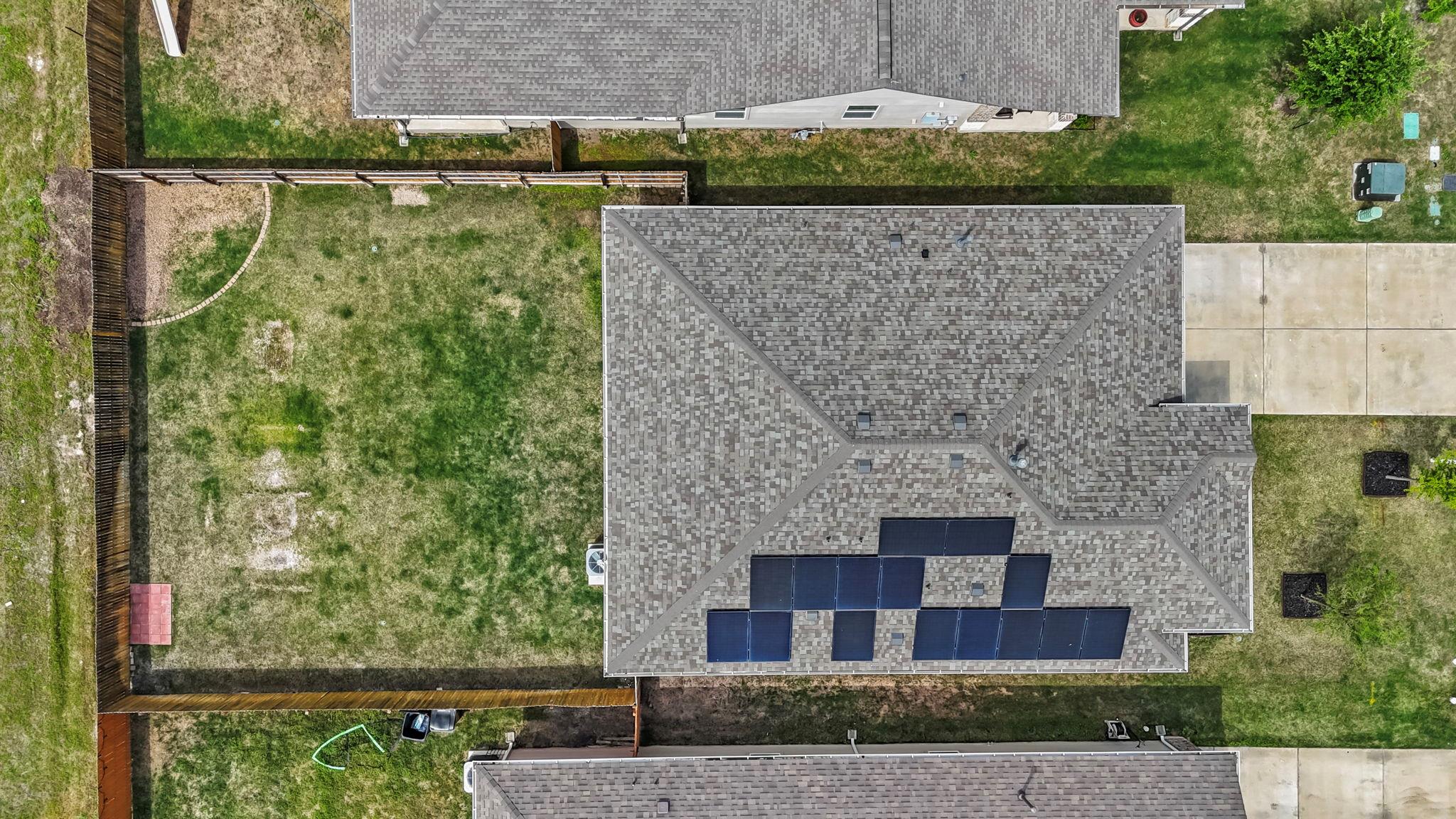 109 Rochester Ln, Hutto, TX 78634