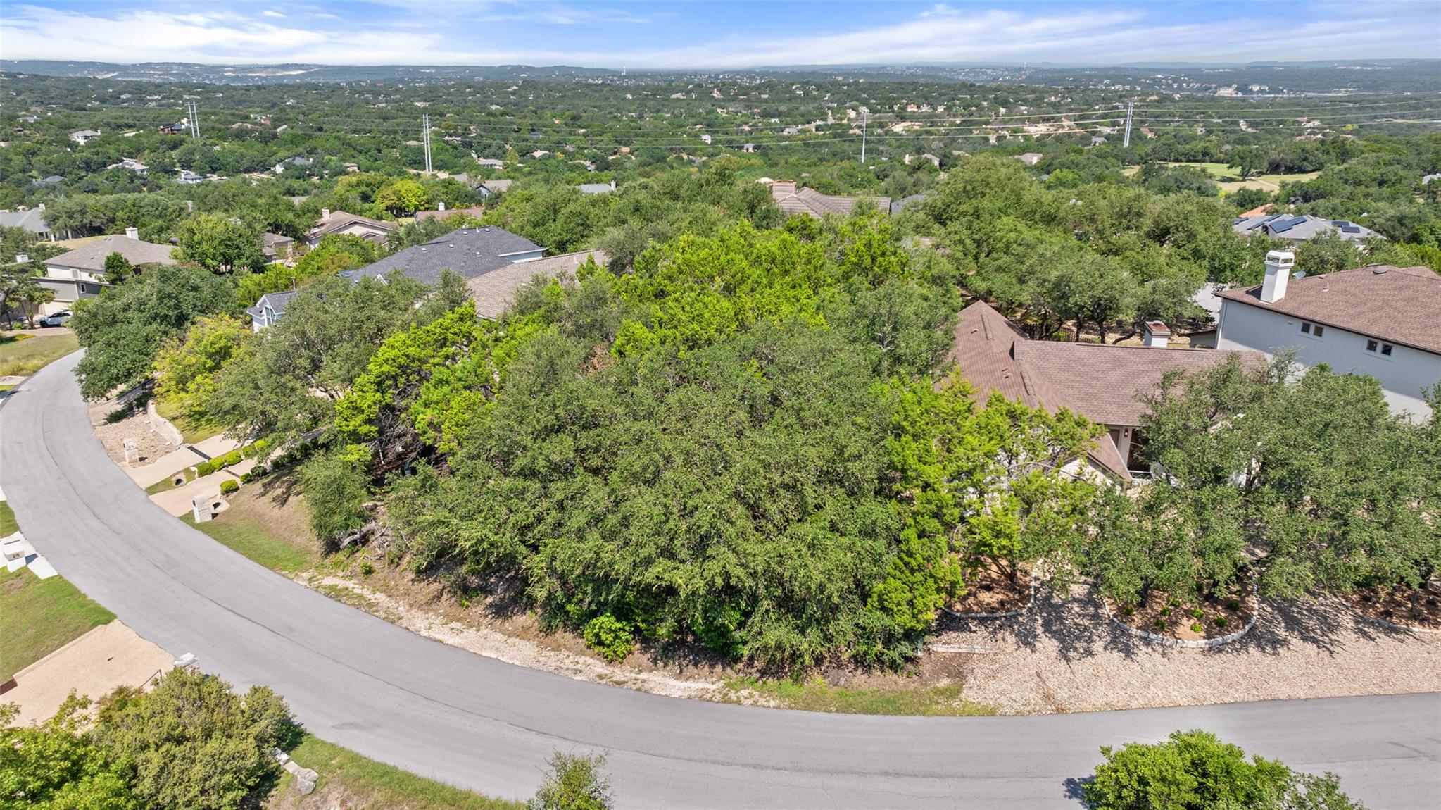 212 Hazeltine Dr, Lakeway, TX 78734