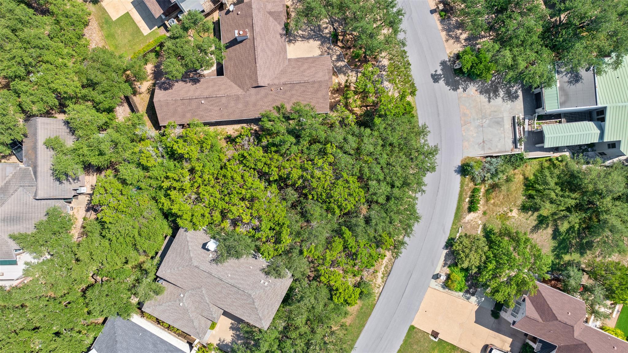 212 Hazeltine Dr, Lakeway, TX 78734