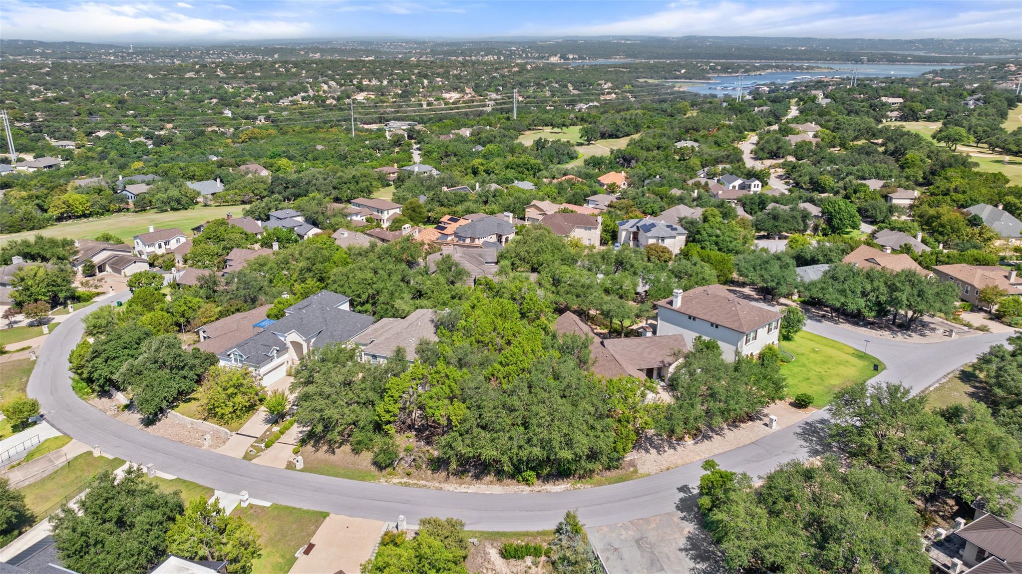 212 Hazeltine Dr, Lakeway, TX 78734