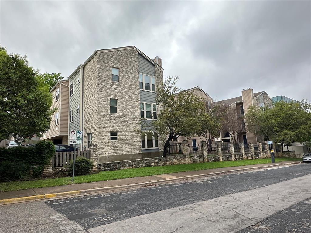 2414 Longview St # 301, Austin, TX 78705