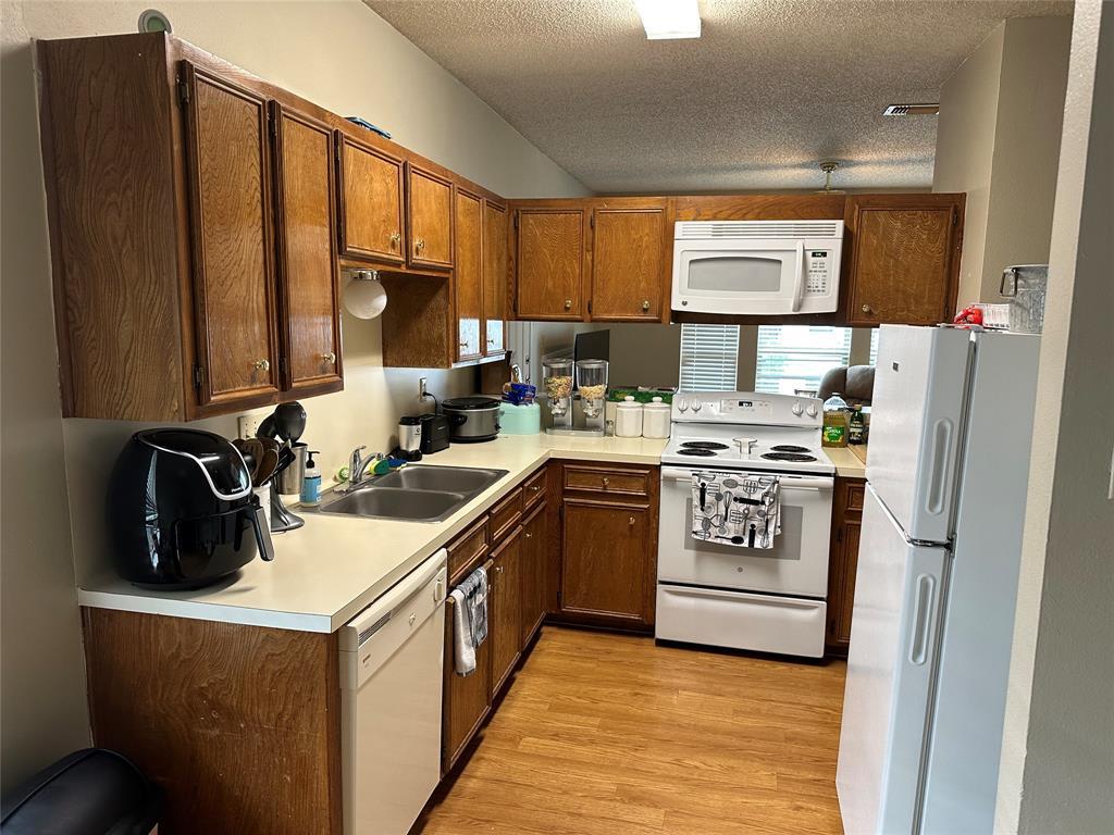 2414 Longview St # 301, Austin, TX 78705