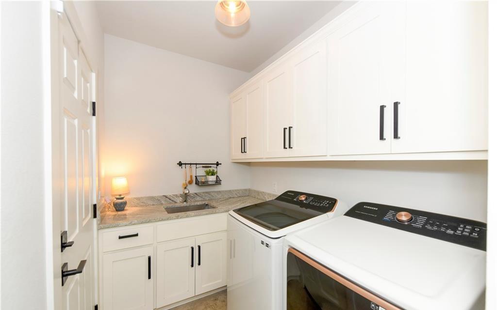 405 Woodlands Dr, Bastrop, TX 78602