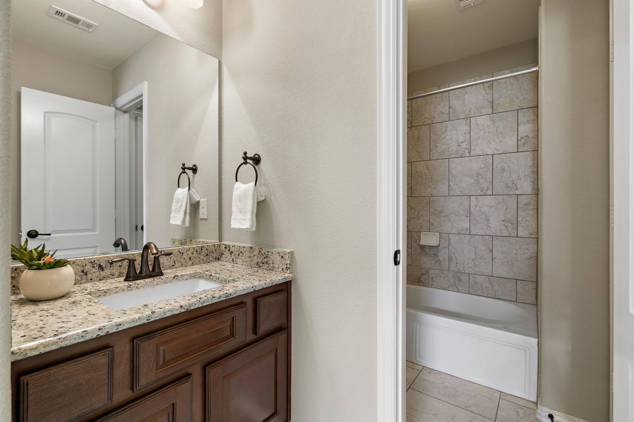 1588 Monterosa Loop, Round Rock, TX 78665