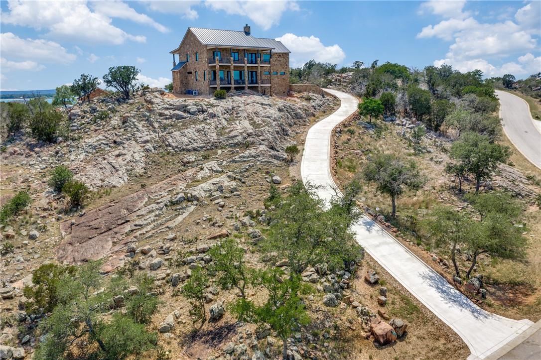 214 Peninsula Dr, Burnet, TX 78611