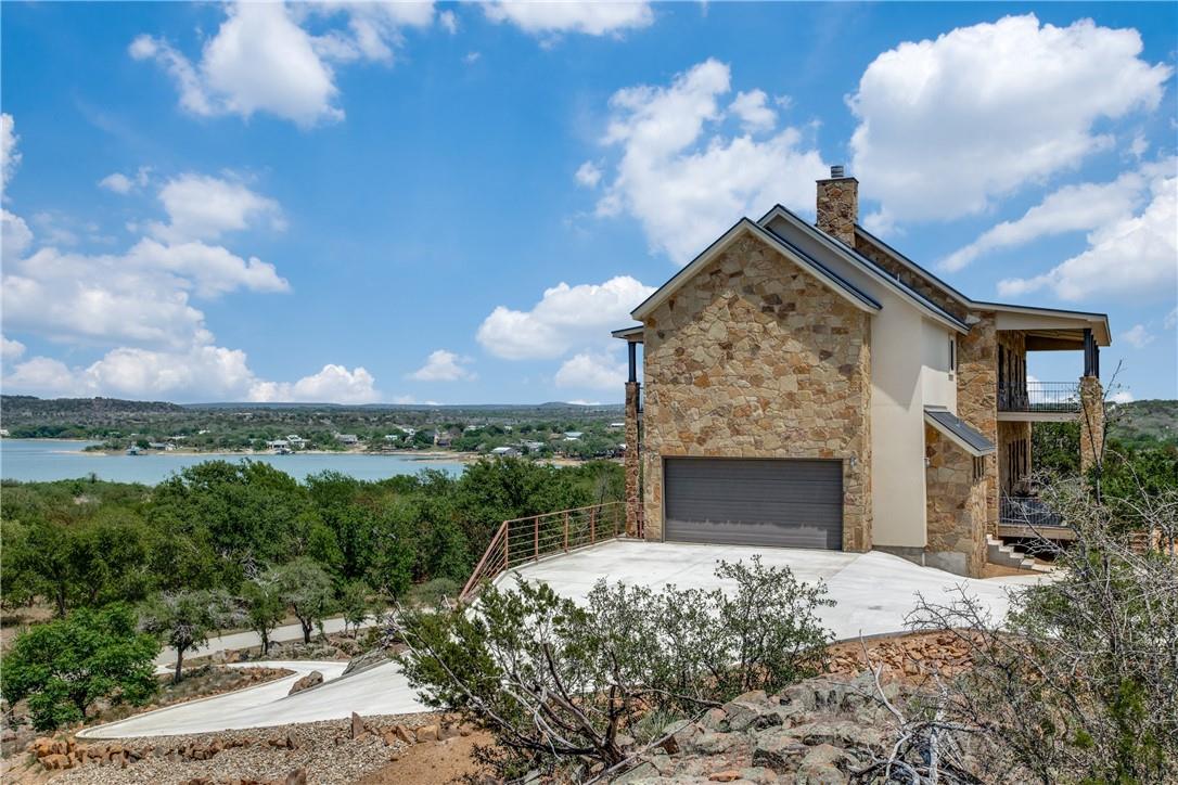 214 Peninsula Dr, Burnet, TX 78611