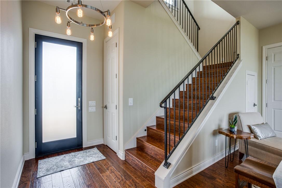 214 Peninsula Dr, Burnet, TX 78611