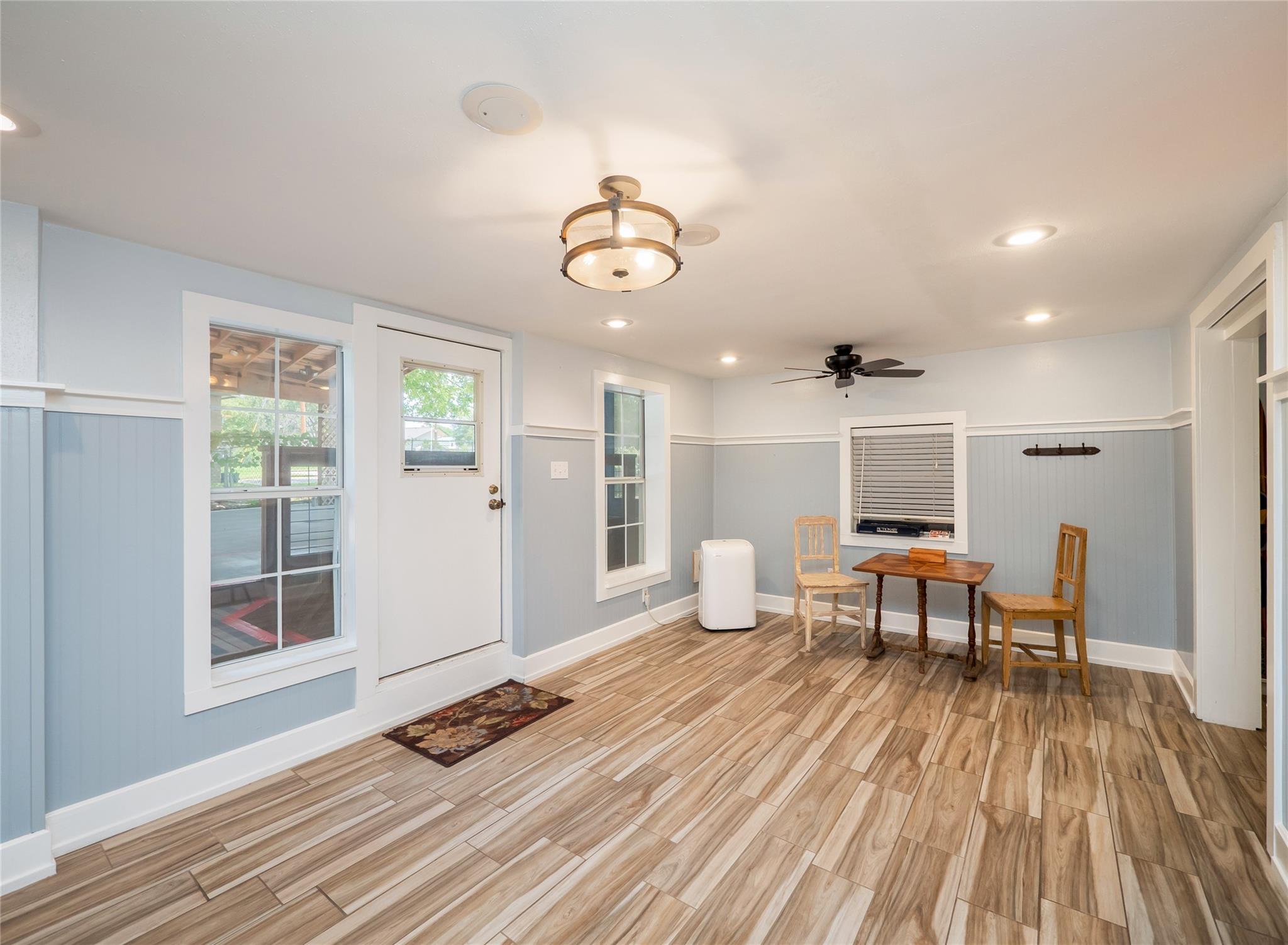 331 Grandview Dr, Horseshoe Bay, TX 78657