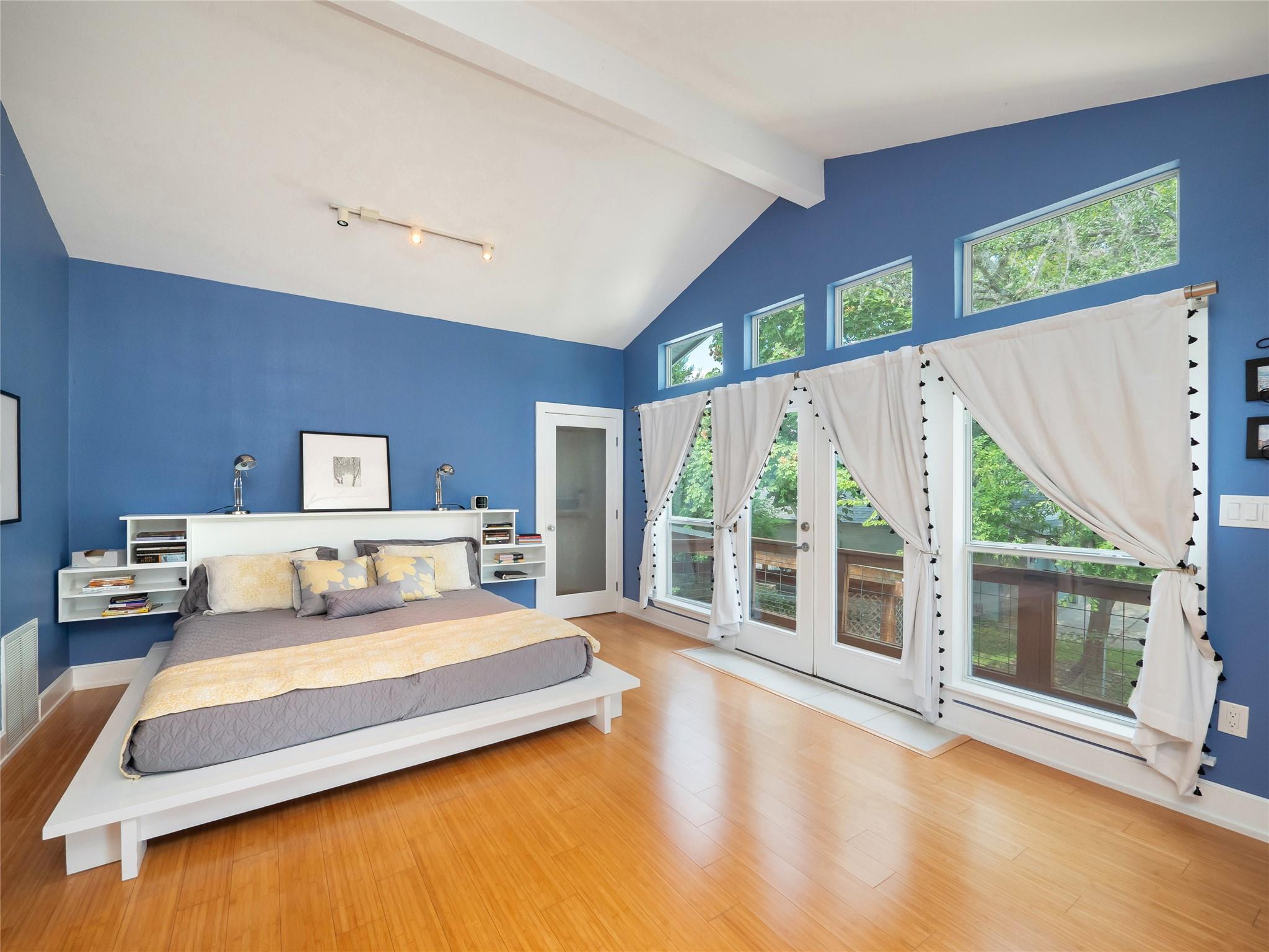 331 Grandview Dr, Horseshoe Bay, TX 78657