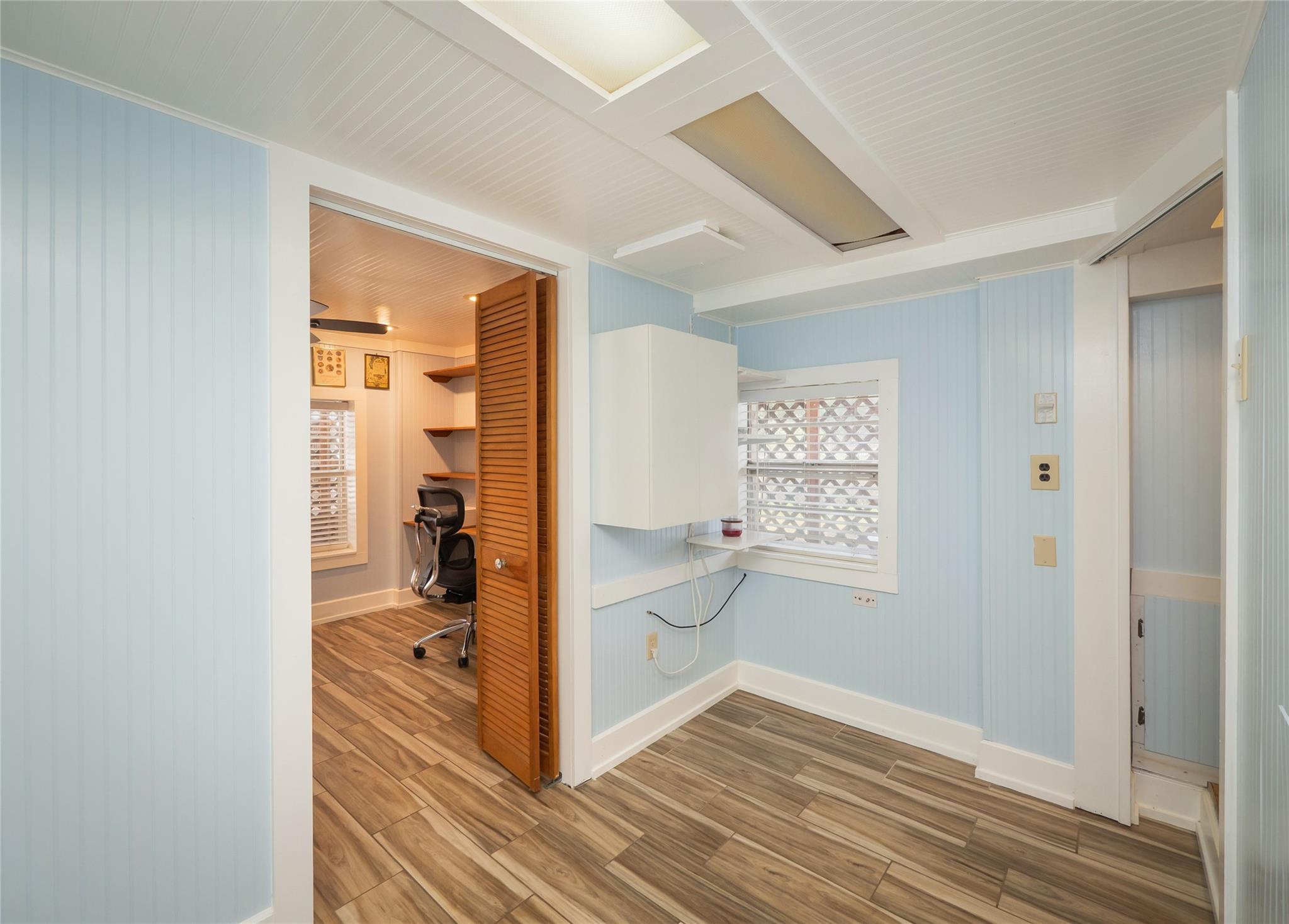 331 Grandview Dr, Horseshoe Bay, TX 78657