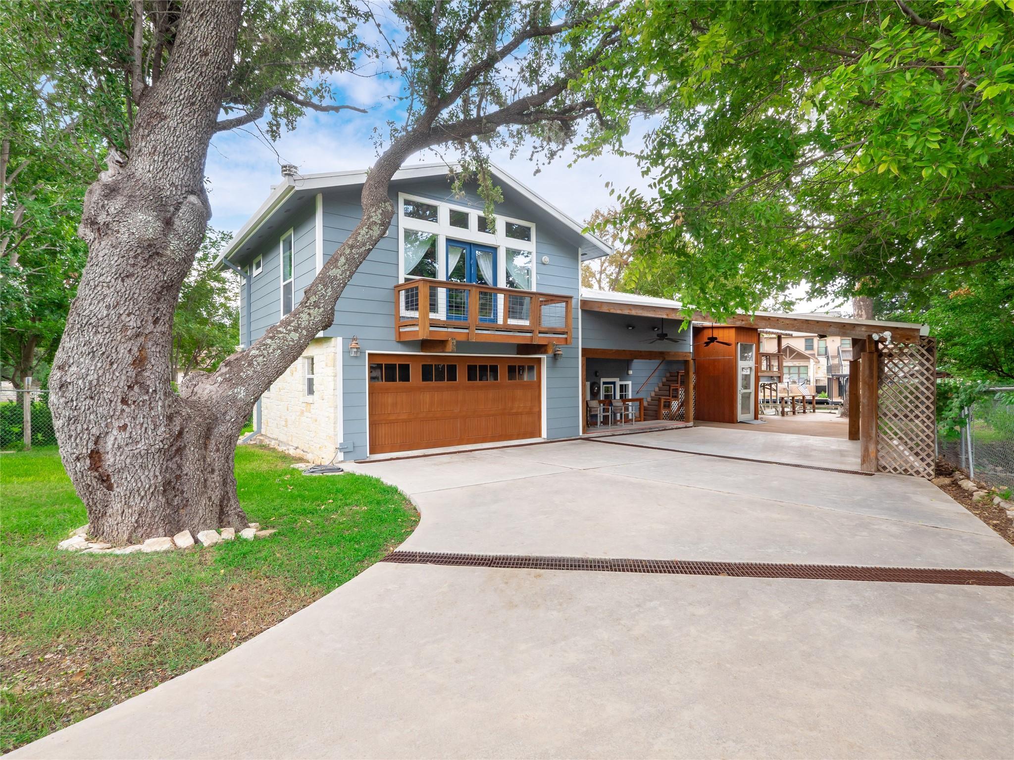 331 Grandview Dr, Horseshoe Bay, TX 78657