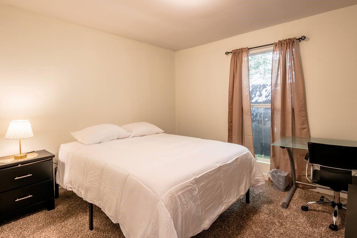 2603 Parker Ln # A, Austin, TX 78741