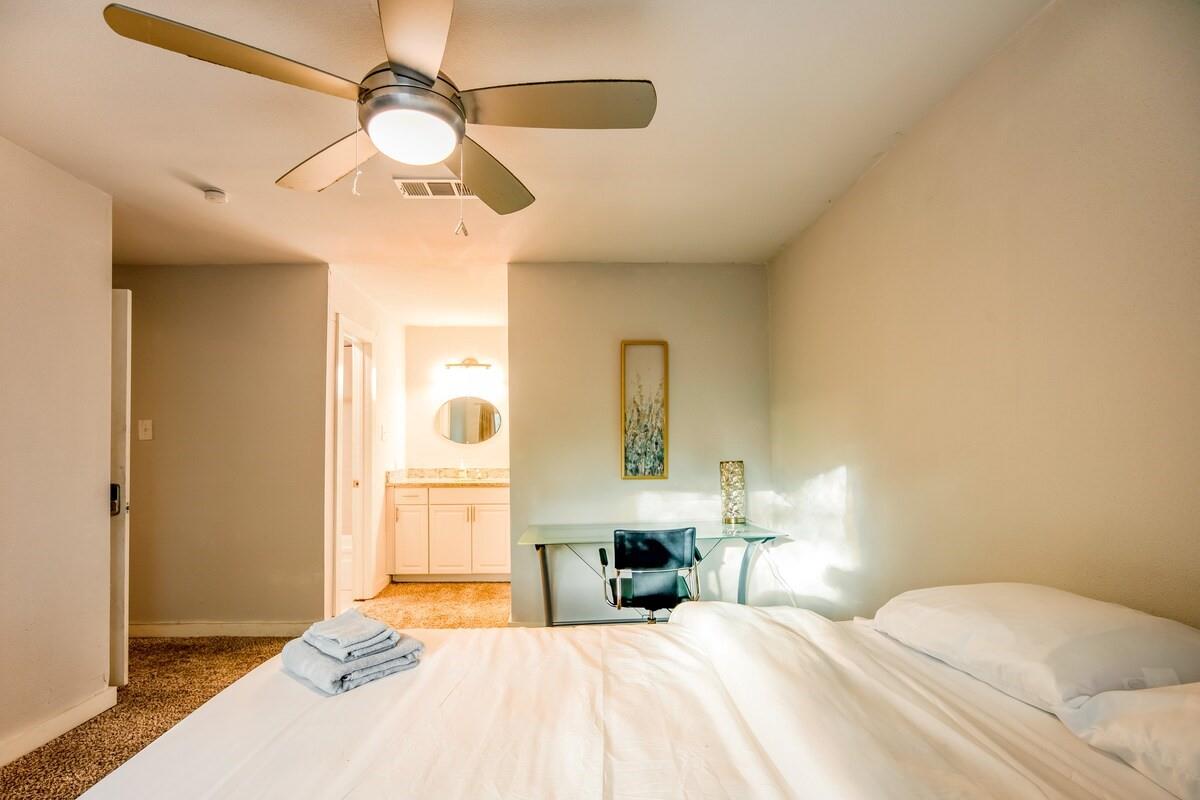 2603 Parker Ln # B, Austin, TX 78741