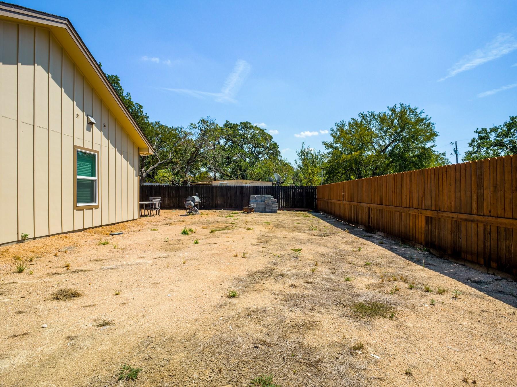 1006 Garfield Dr, Granite Shoals, TX 78654