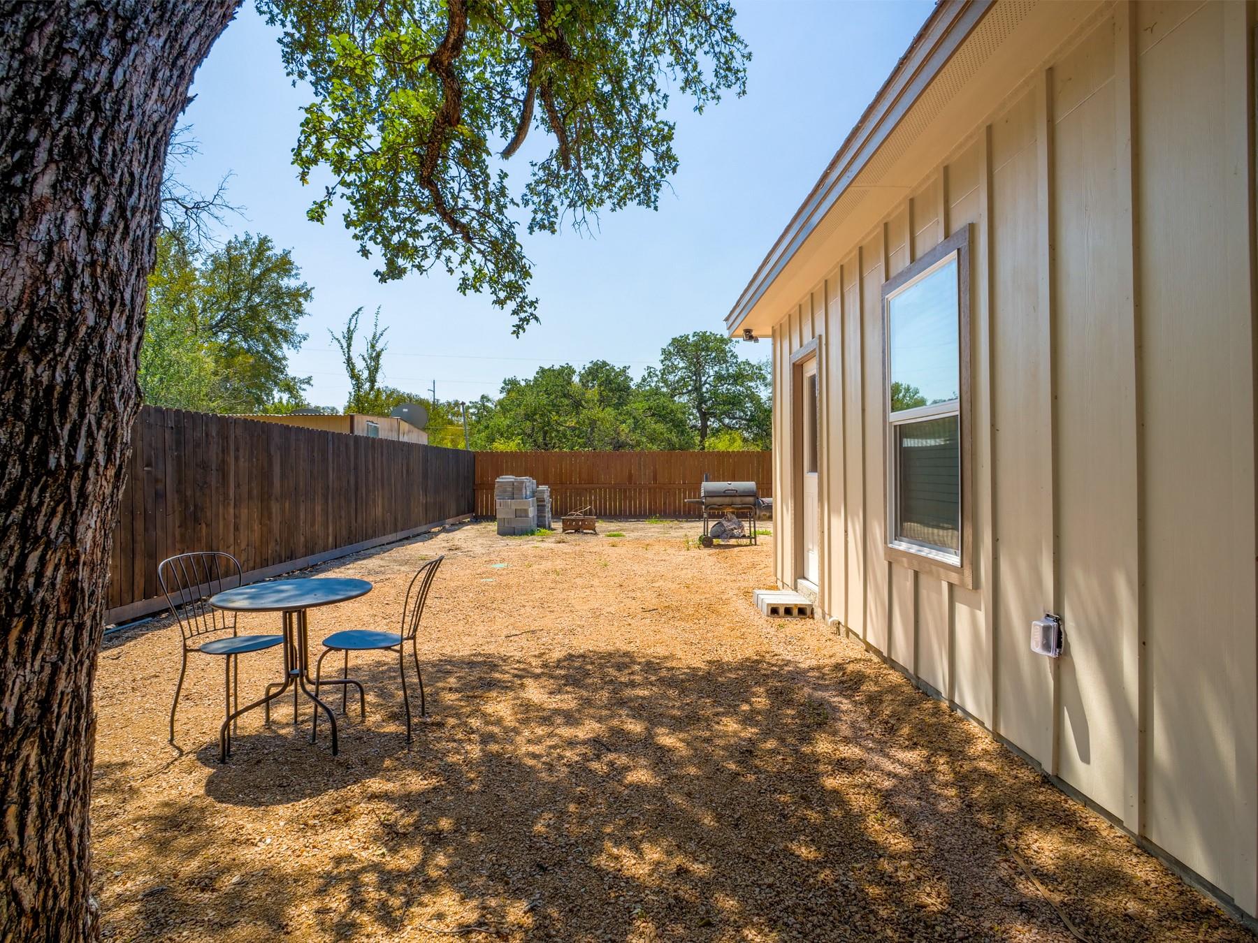 1006 Garfield Dr, Granite Shoals, TX 78654