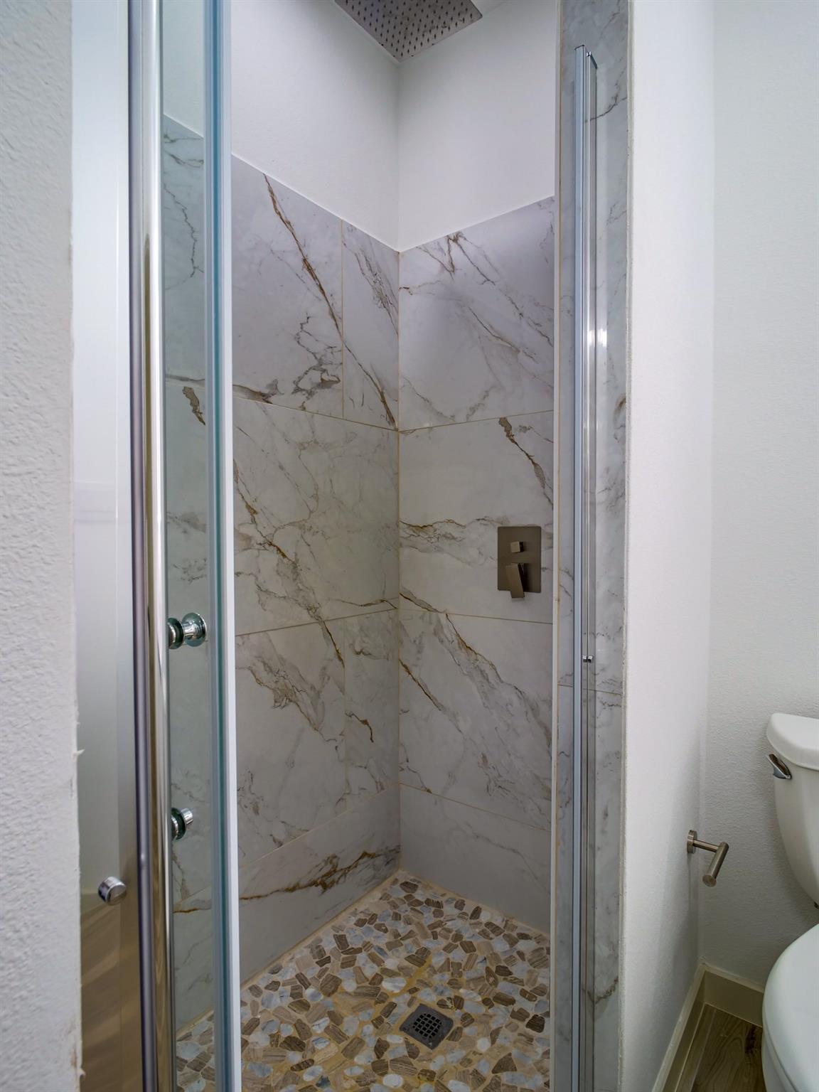 1006 Garfield Dr, Granite Shoals, TX 78654