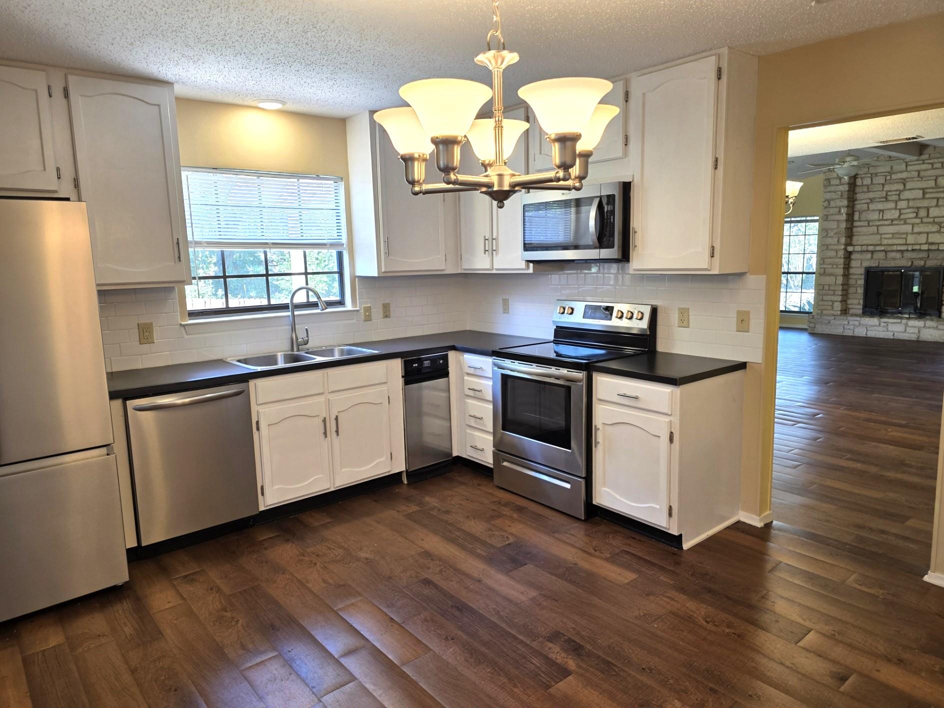 2505 Canyon Creek Dr, Temple, TX 76502