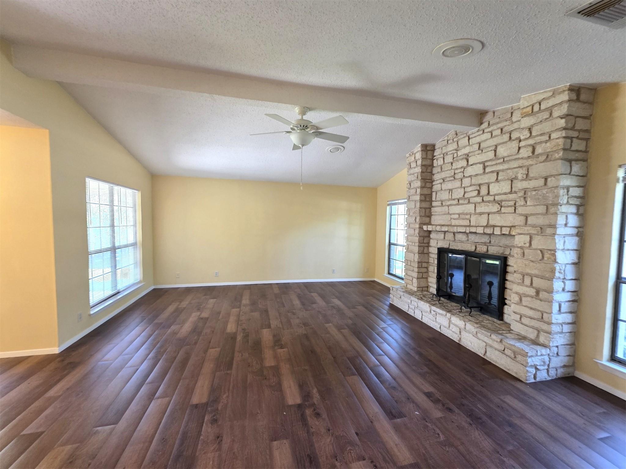 2505 Canyon Creek Dr, Temple, TX 76502