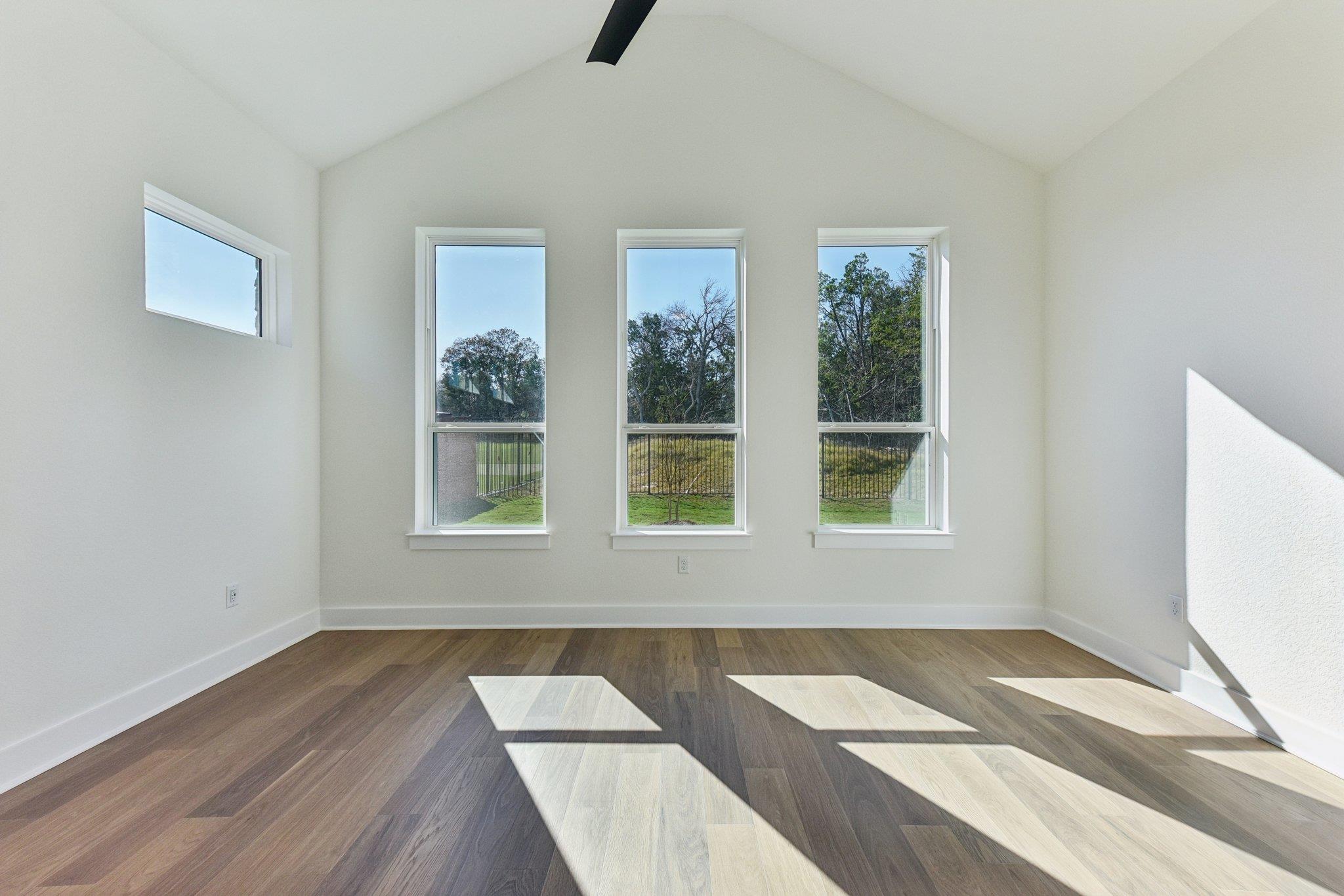 1242 Robin Trl, Round Rock, TX 78681